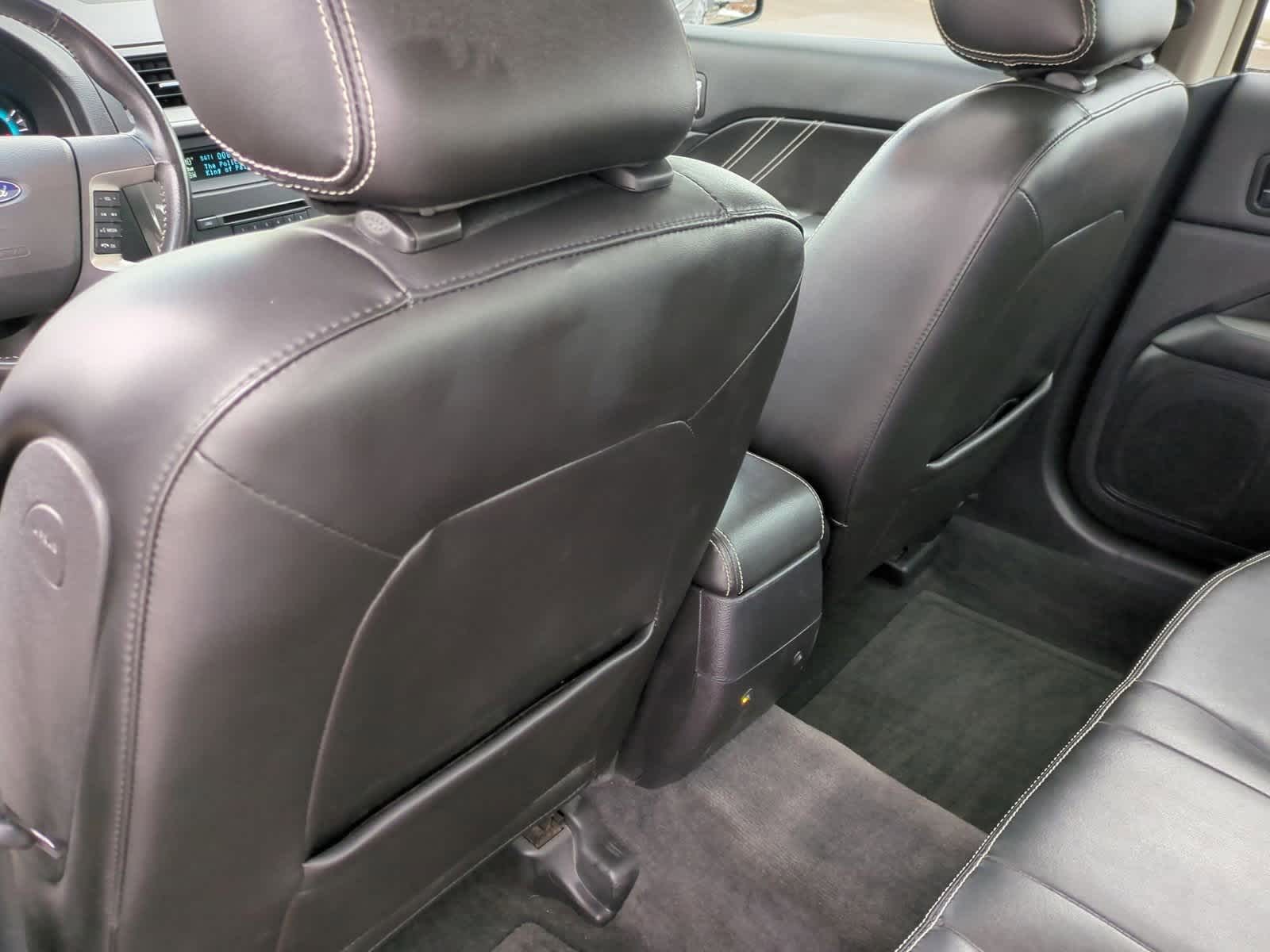 Thumbnail: 2010 Ford Fusion - 18