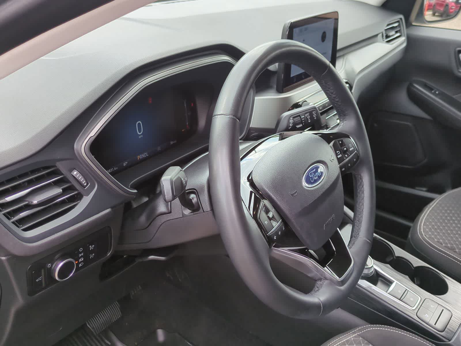 Thumbnail: 2023 Ford Escape - 10
