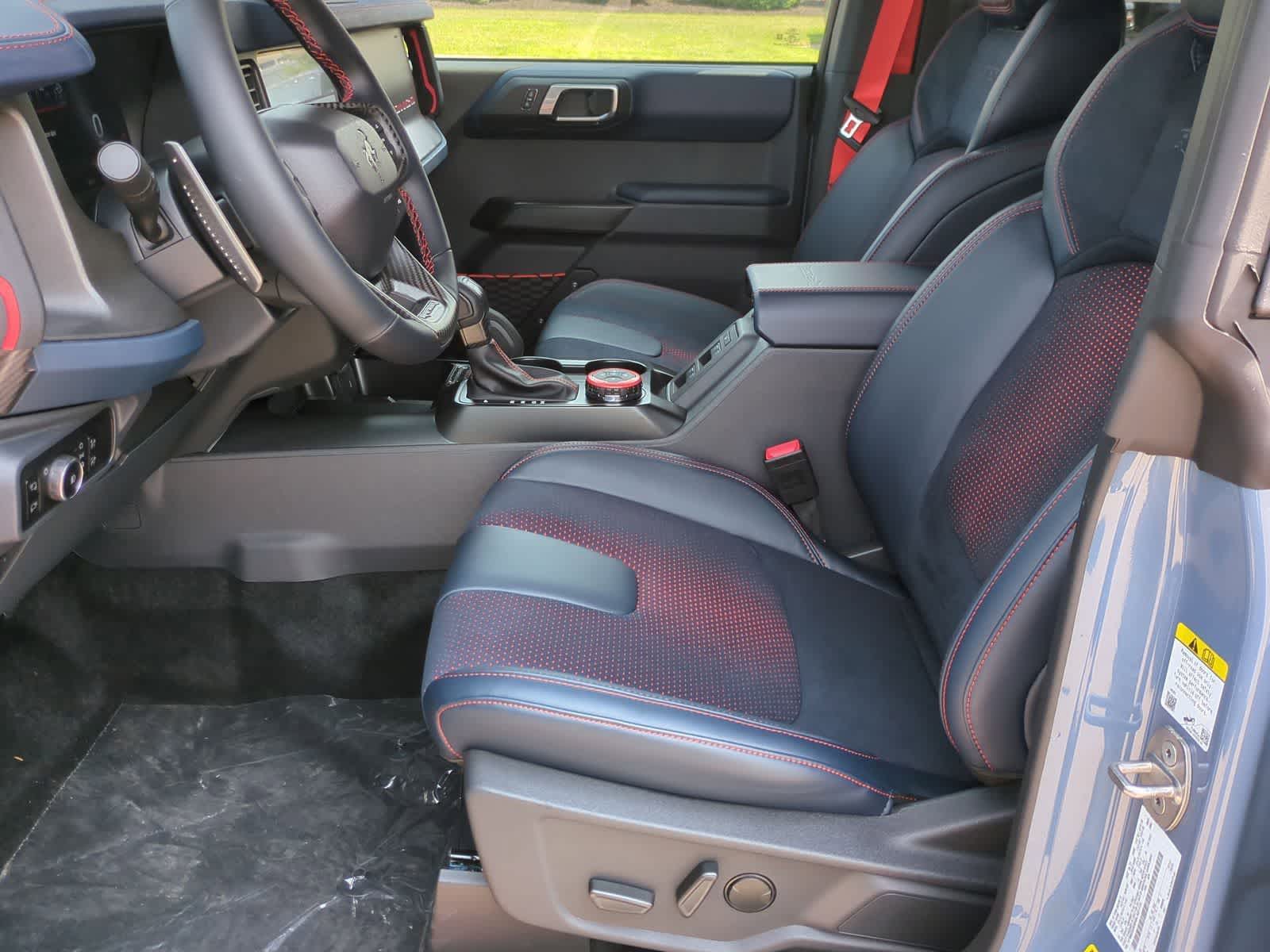 Thumbnail: 2025 Ford Bronco - 15