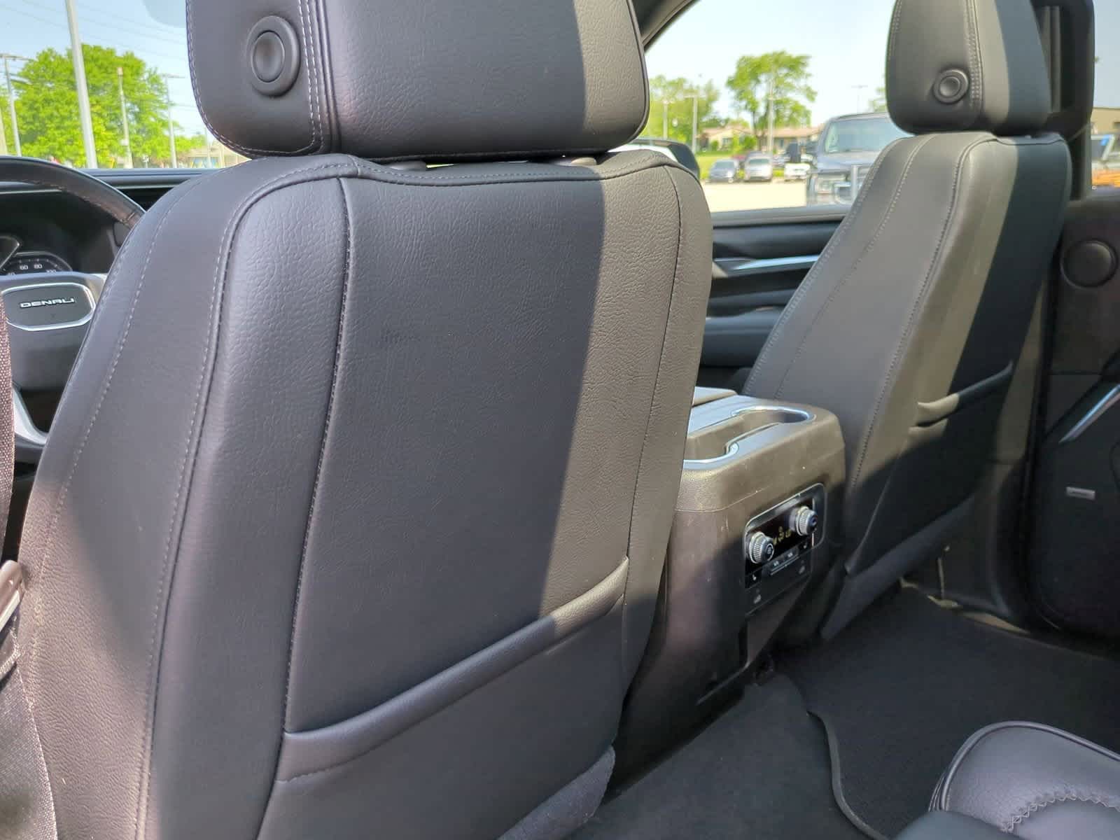 2021 GMC Yukon XL Denali 18