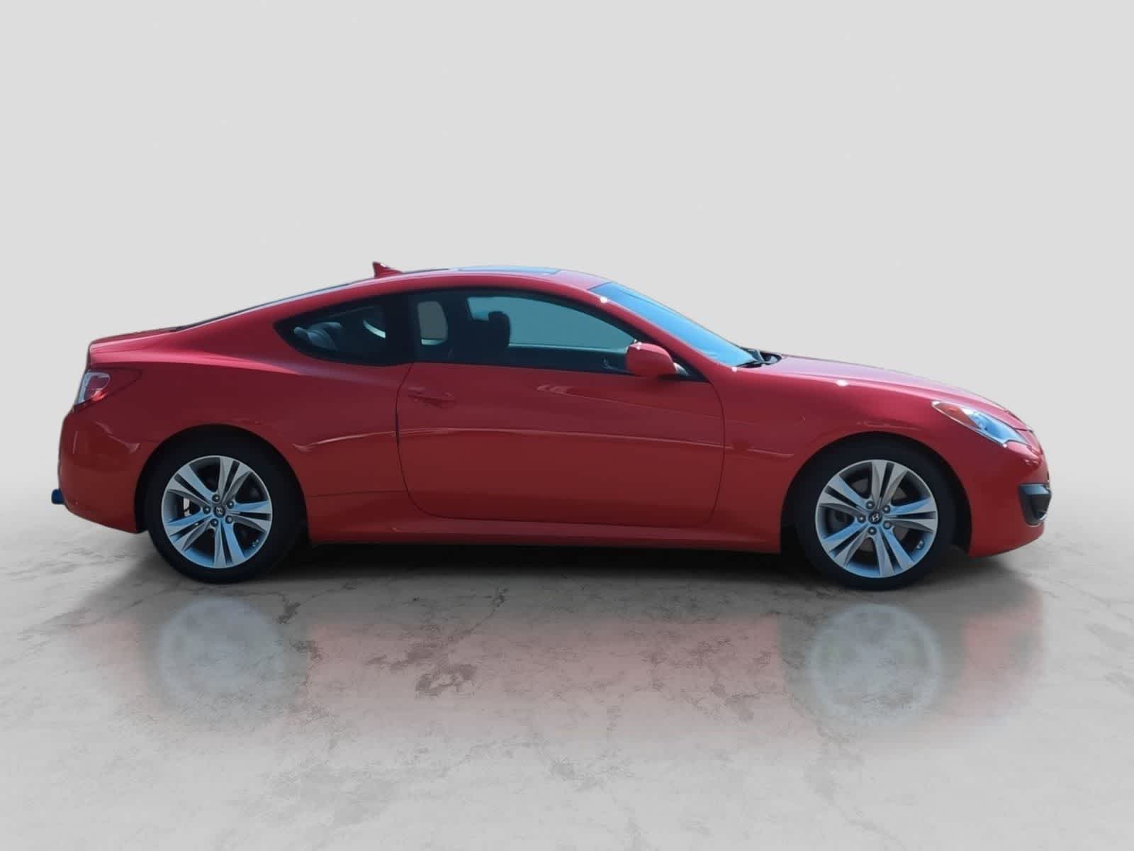 Thumbnail: 2012 Hyundai Genesis - 9