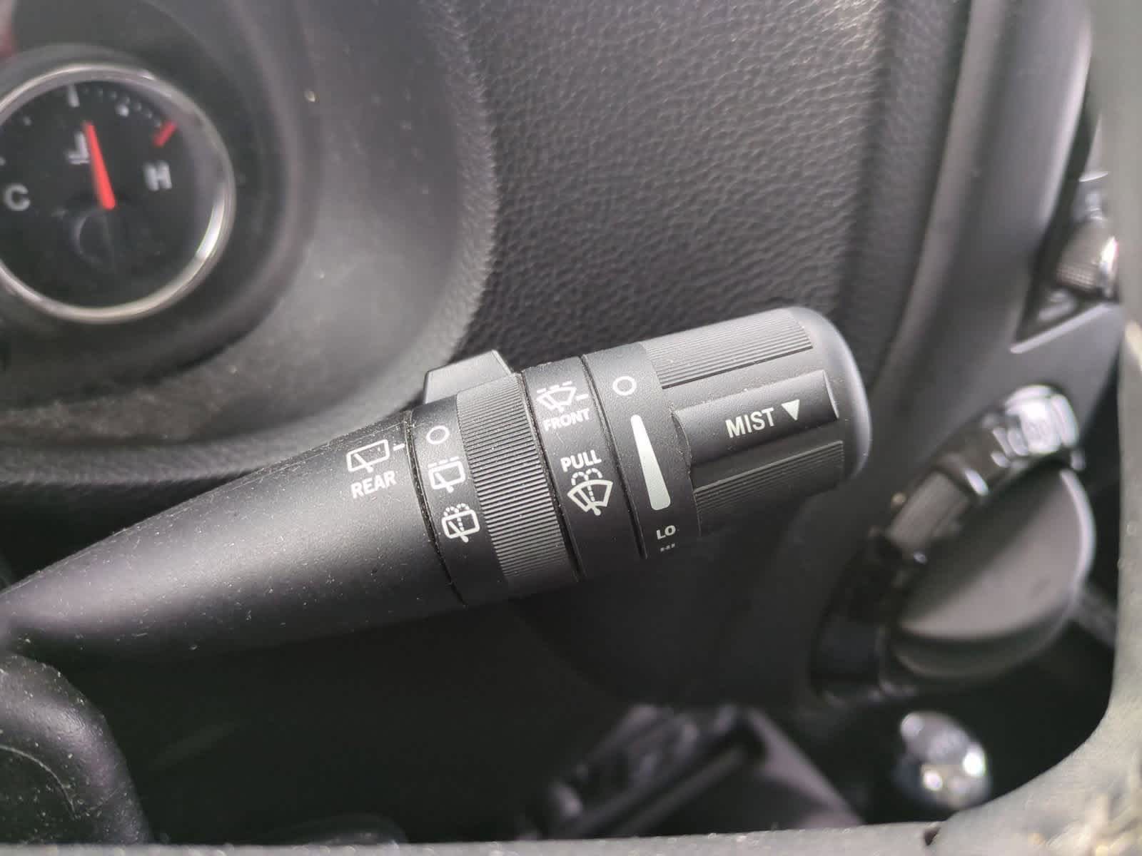 Thumbnail: 2014 Jeep Wrangler - 22