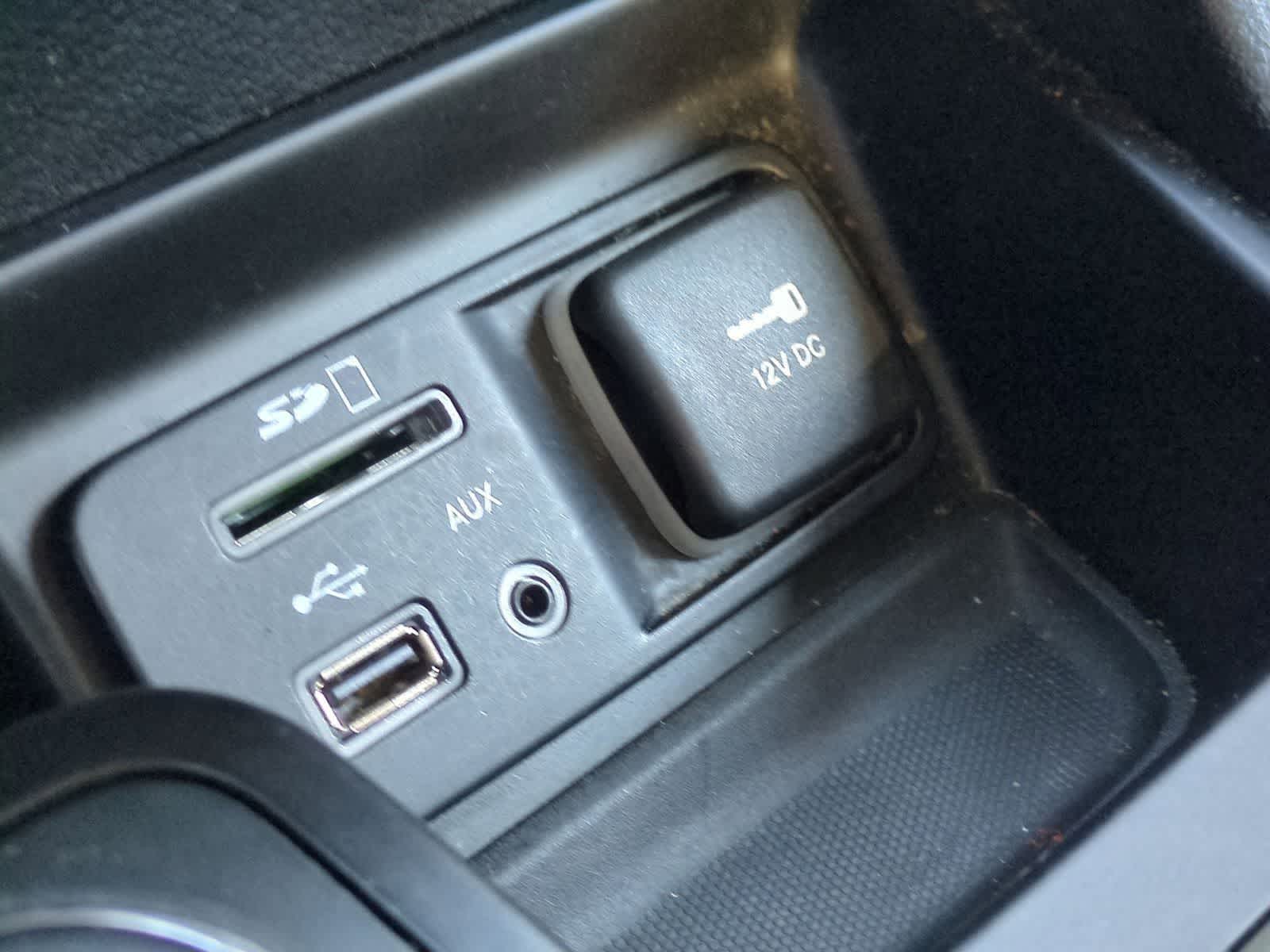 Thumbnail: 2016 Jeep Cherokee - 30