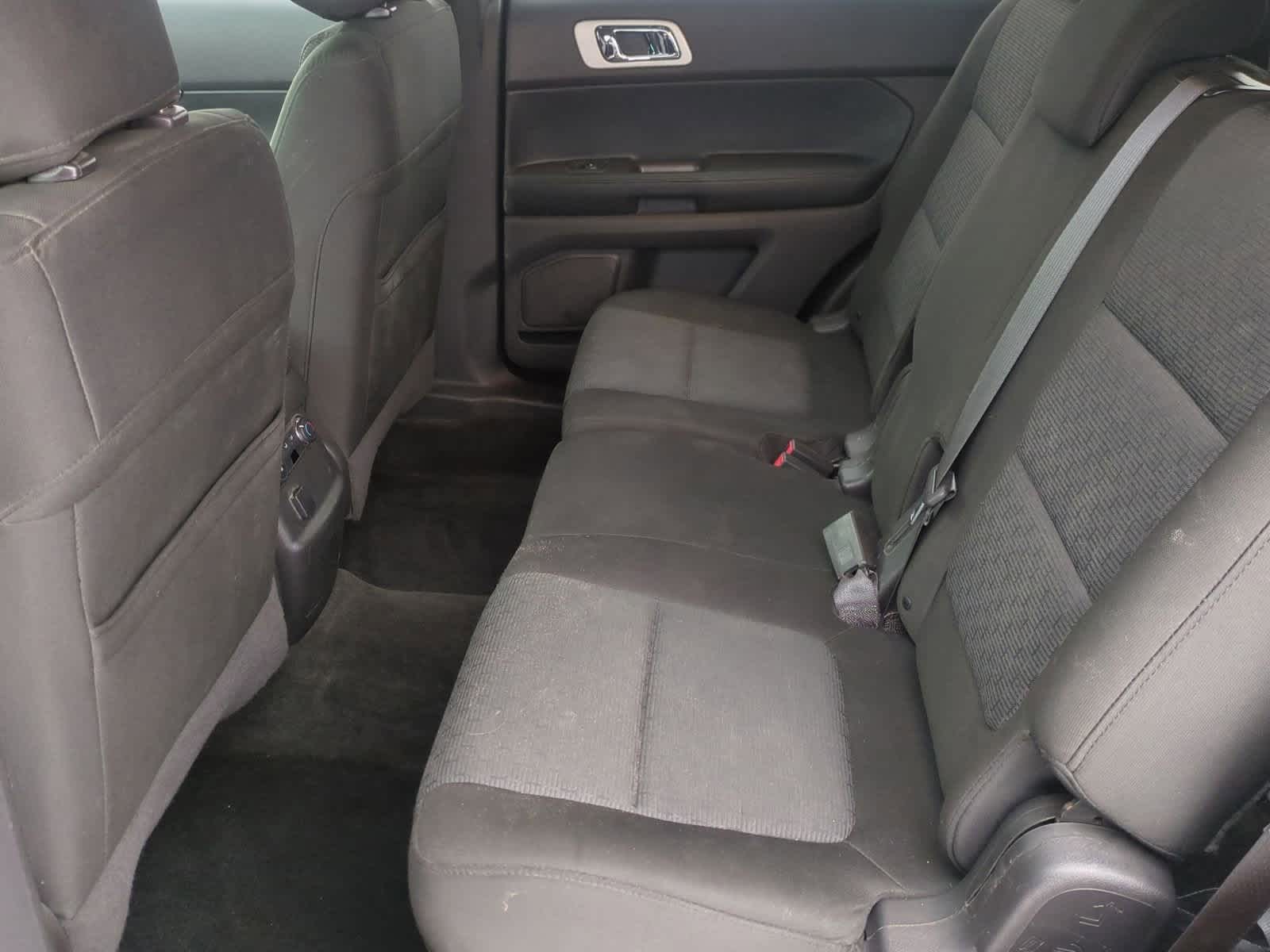 Thumbnail: 2015 Ford Explorer - 18