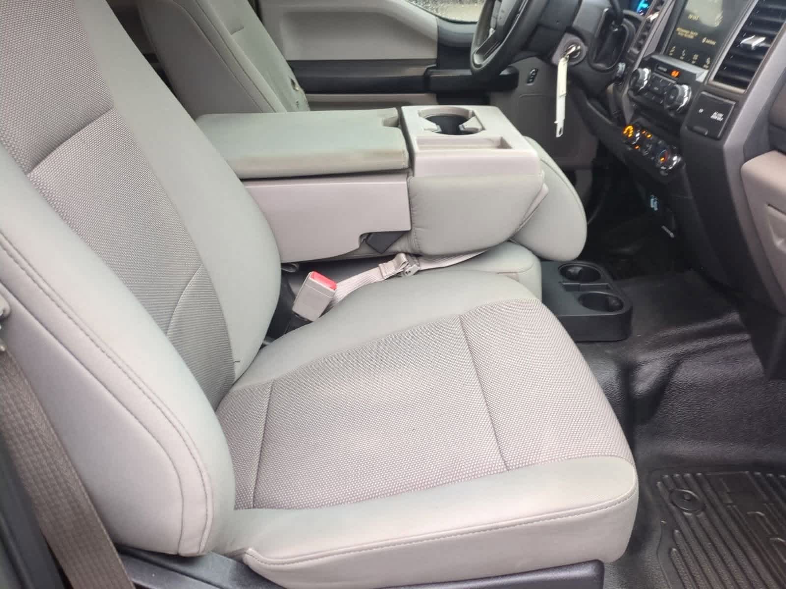 Thumbnail: 2018 Ford Econoline - 21