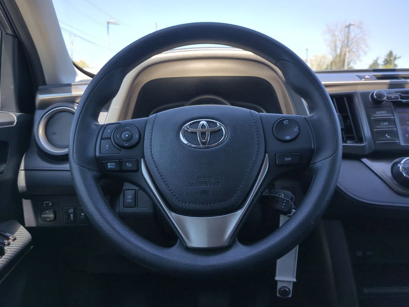 Thumbnail: 2015 Toyota RAV4 - 22