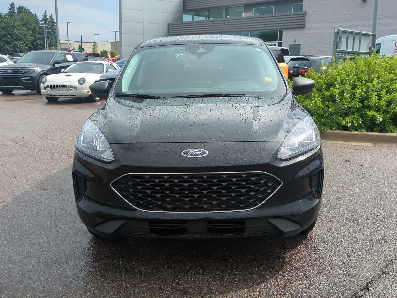 Thumbnail: 2022 Ford Escape - 3