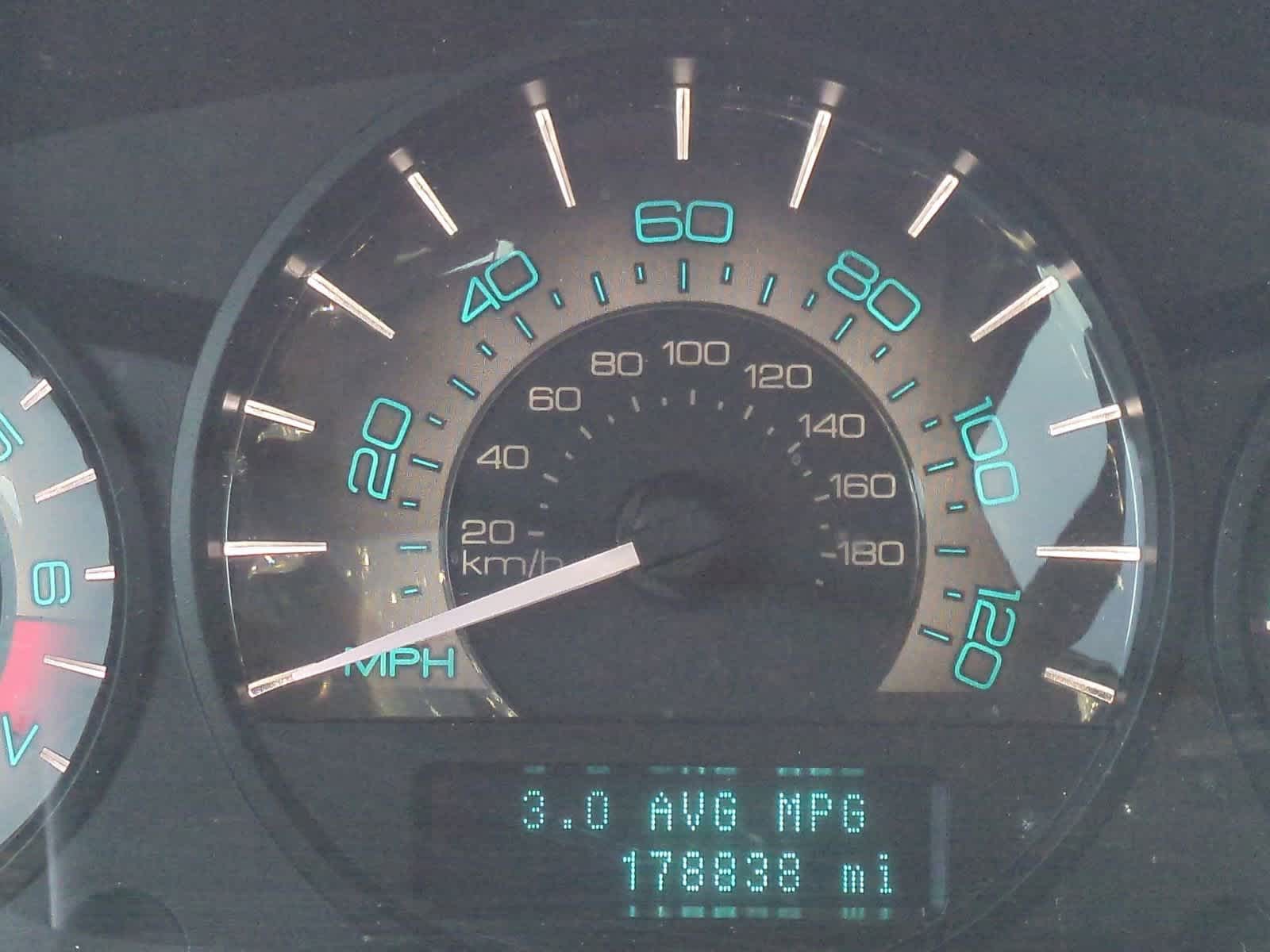 Thumbnail: 2010 Mercury Milan - 34