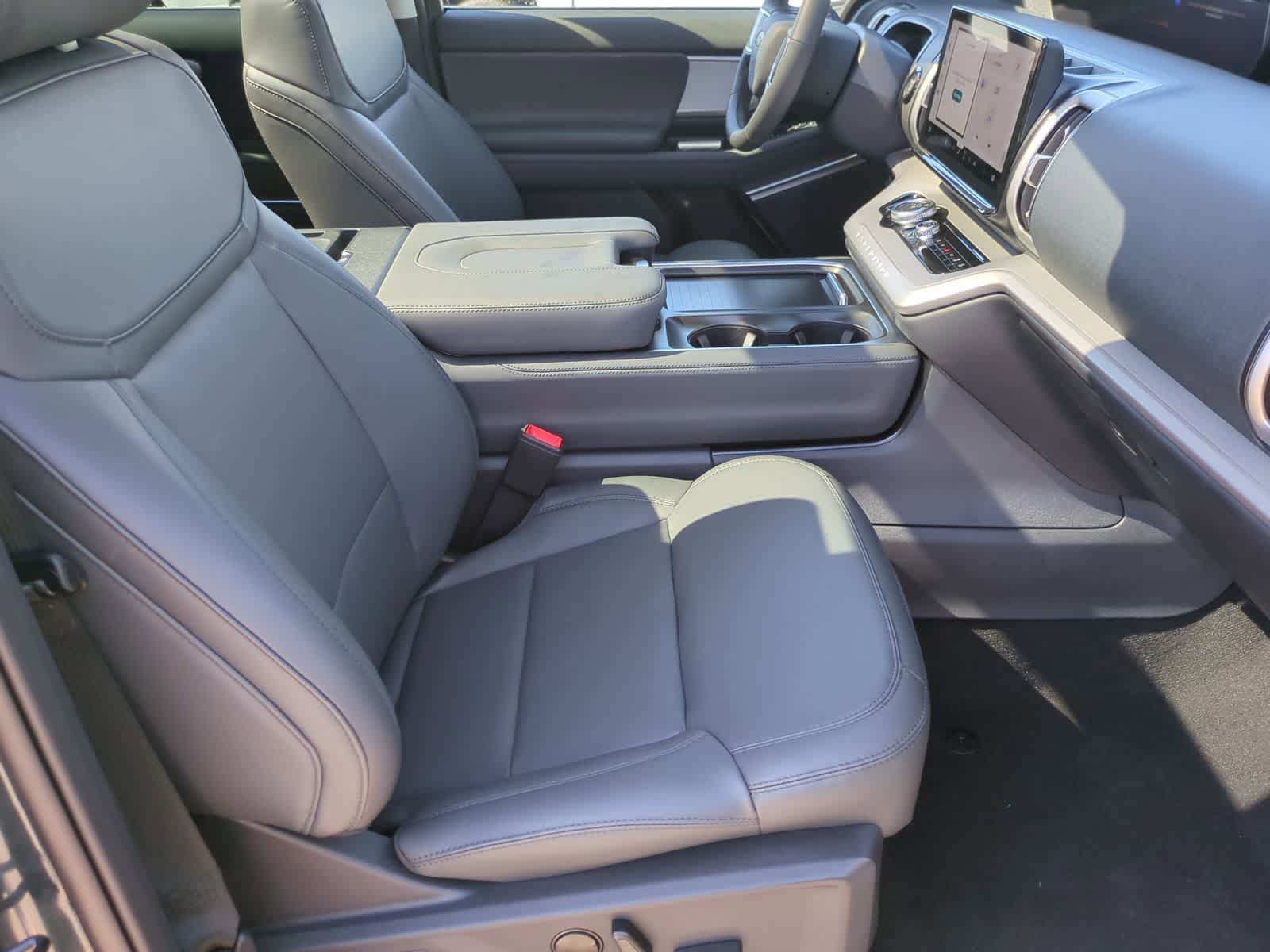 Thumbnail: 2026 Ford Expedition MAX - 23