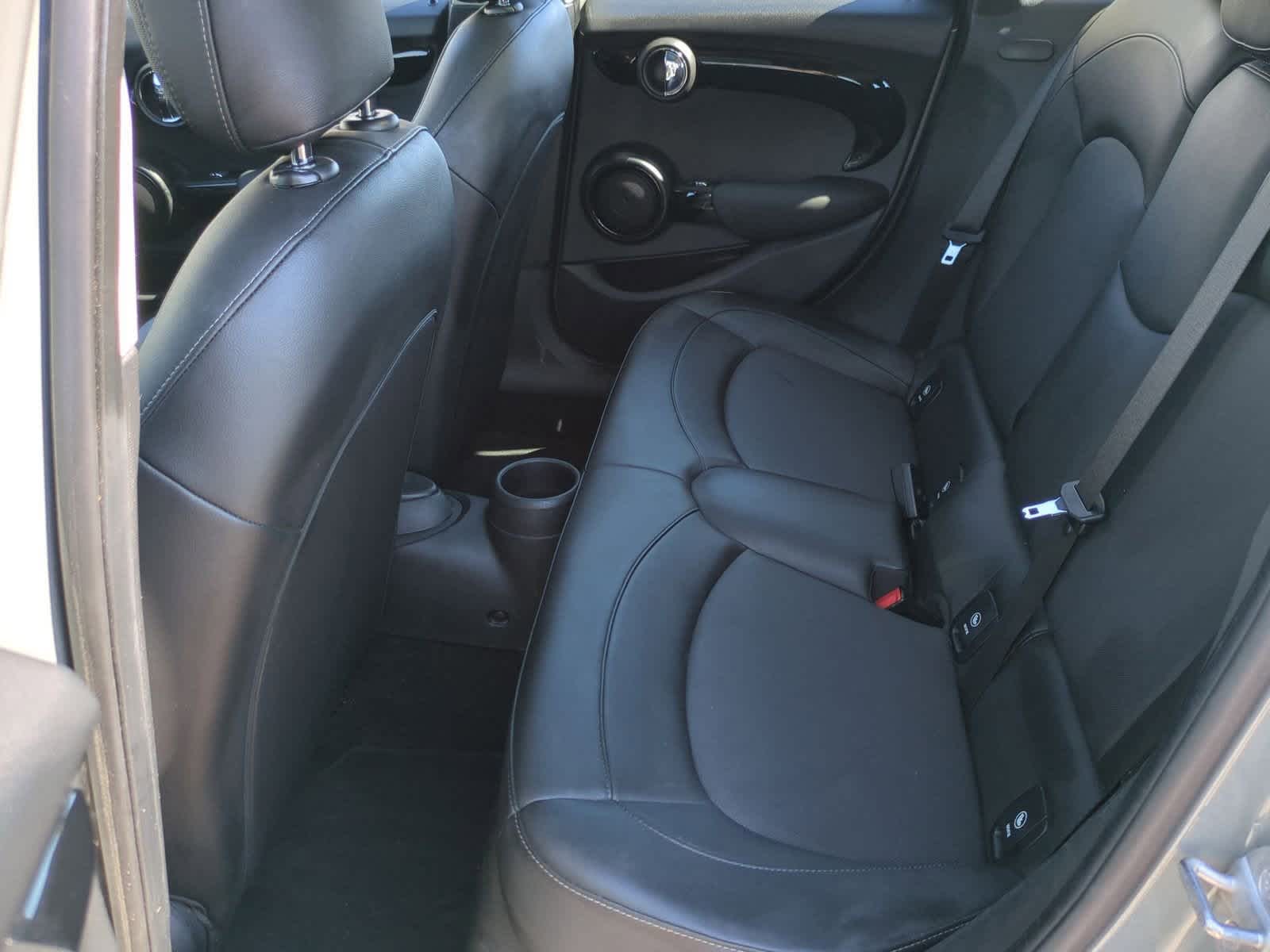 Thumbnail: 2019 MINI Cooper Hardtop - 20