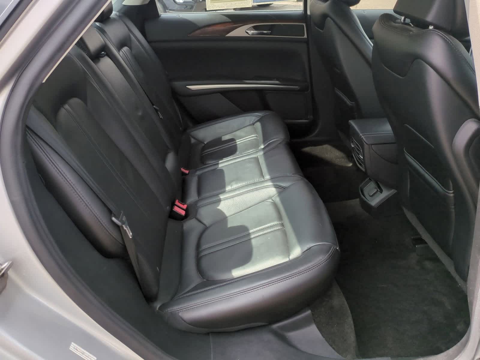 Thumbnail: 2015 Lincoln MKZ - 20