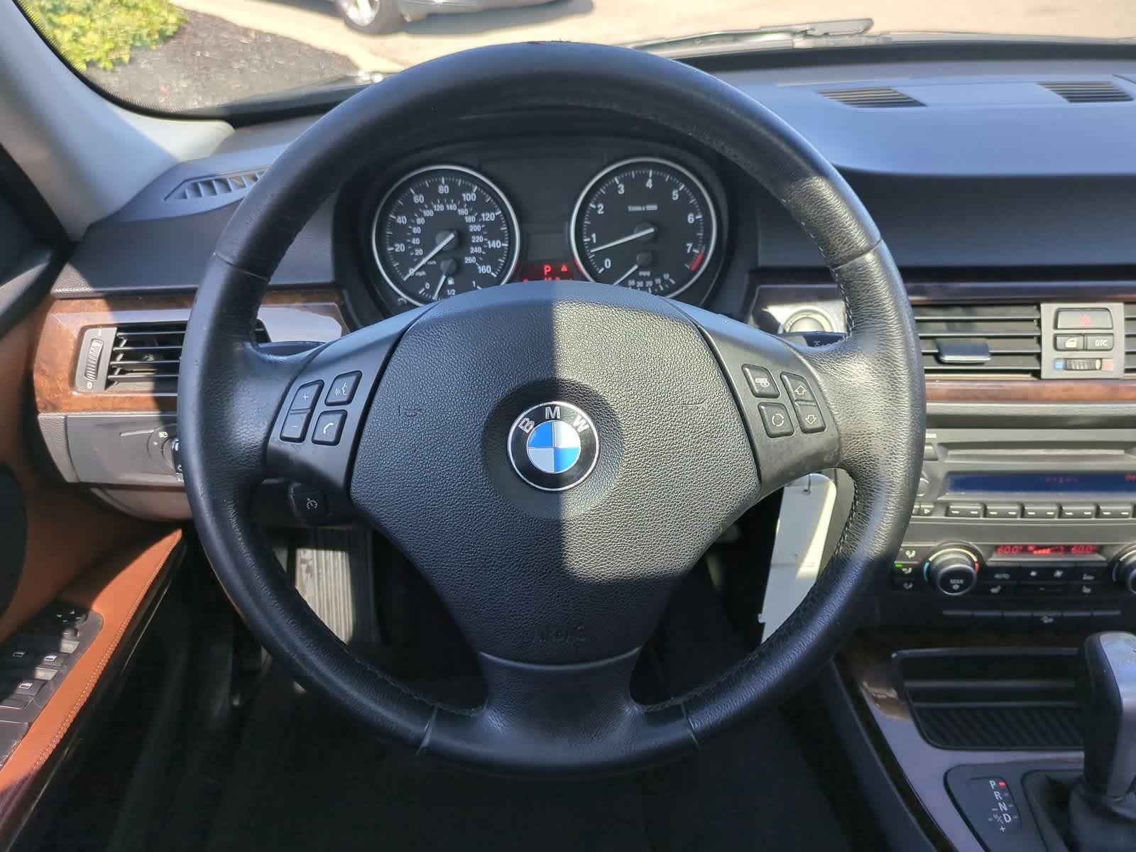 Thumbnail: 2010 BMW 3 Series - 24