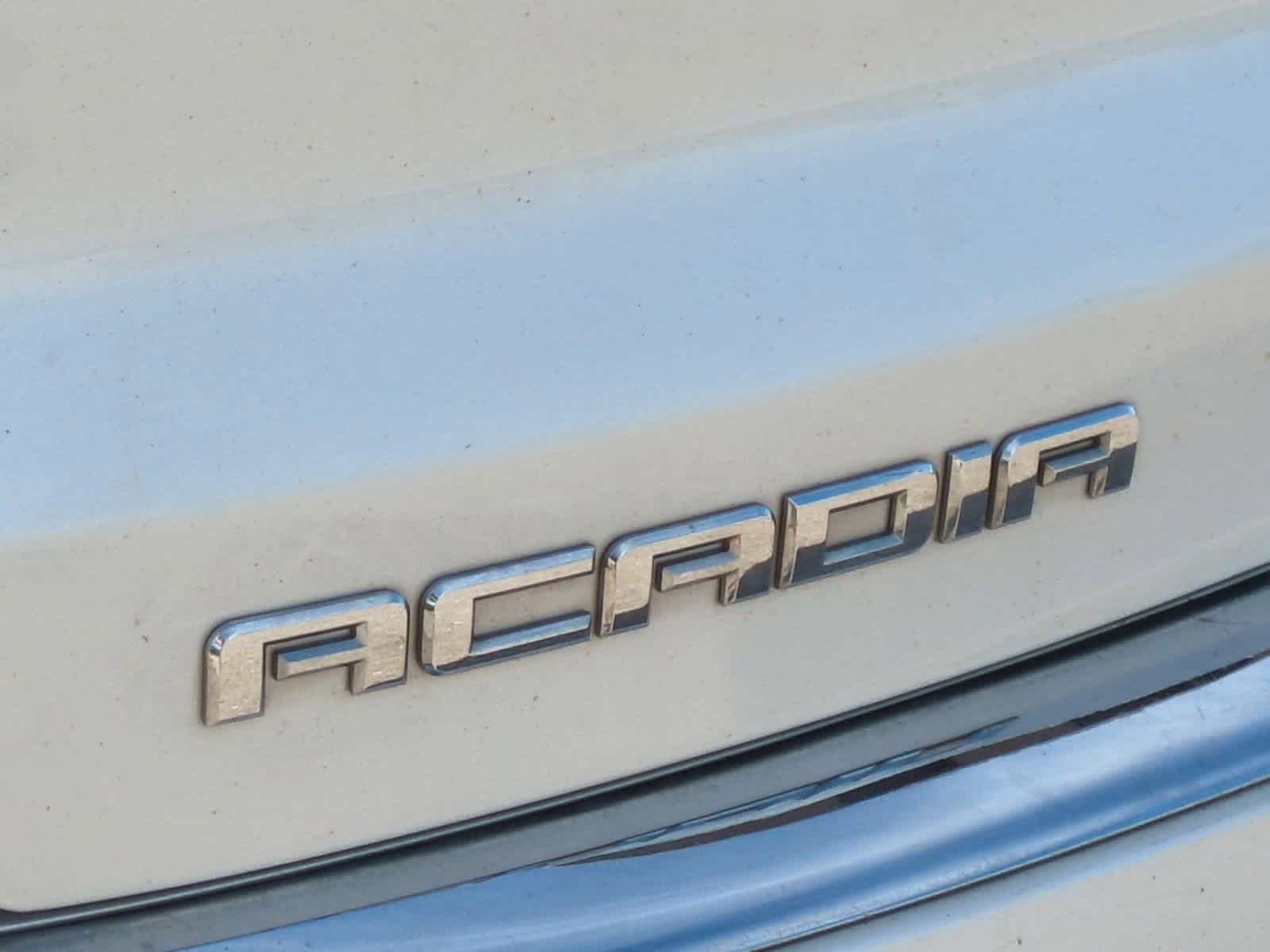 Thumbnail: 2011 GMC Acadia - 13