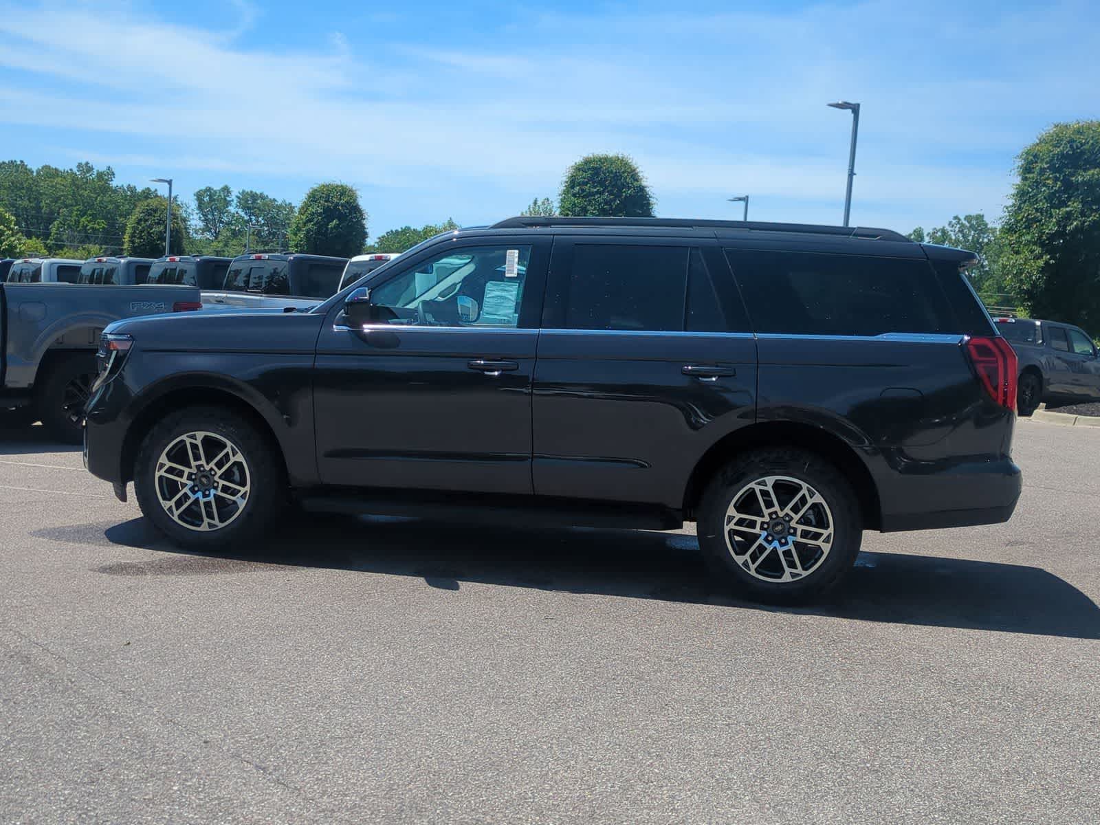 Thumbnail: 2026 Ford Expedition - 5