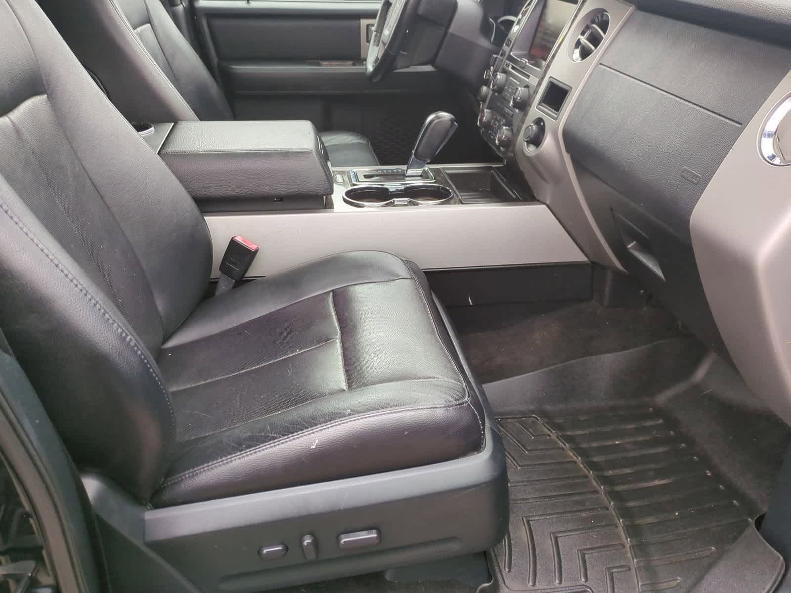 Thumbnail: 2015 Ford Expedition - 25