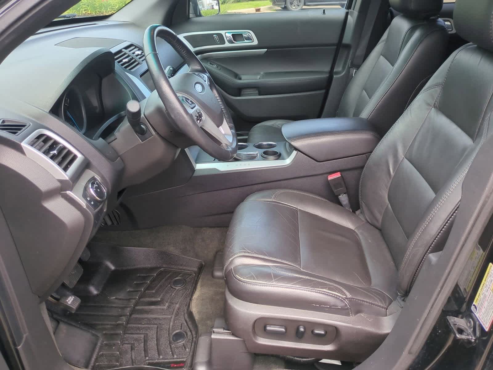 Thumbnail: 2014 Ford Explorer - 16