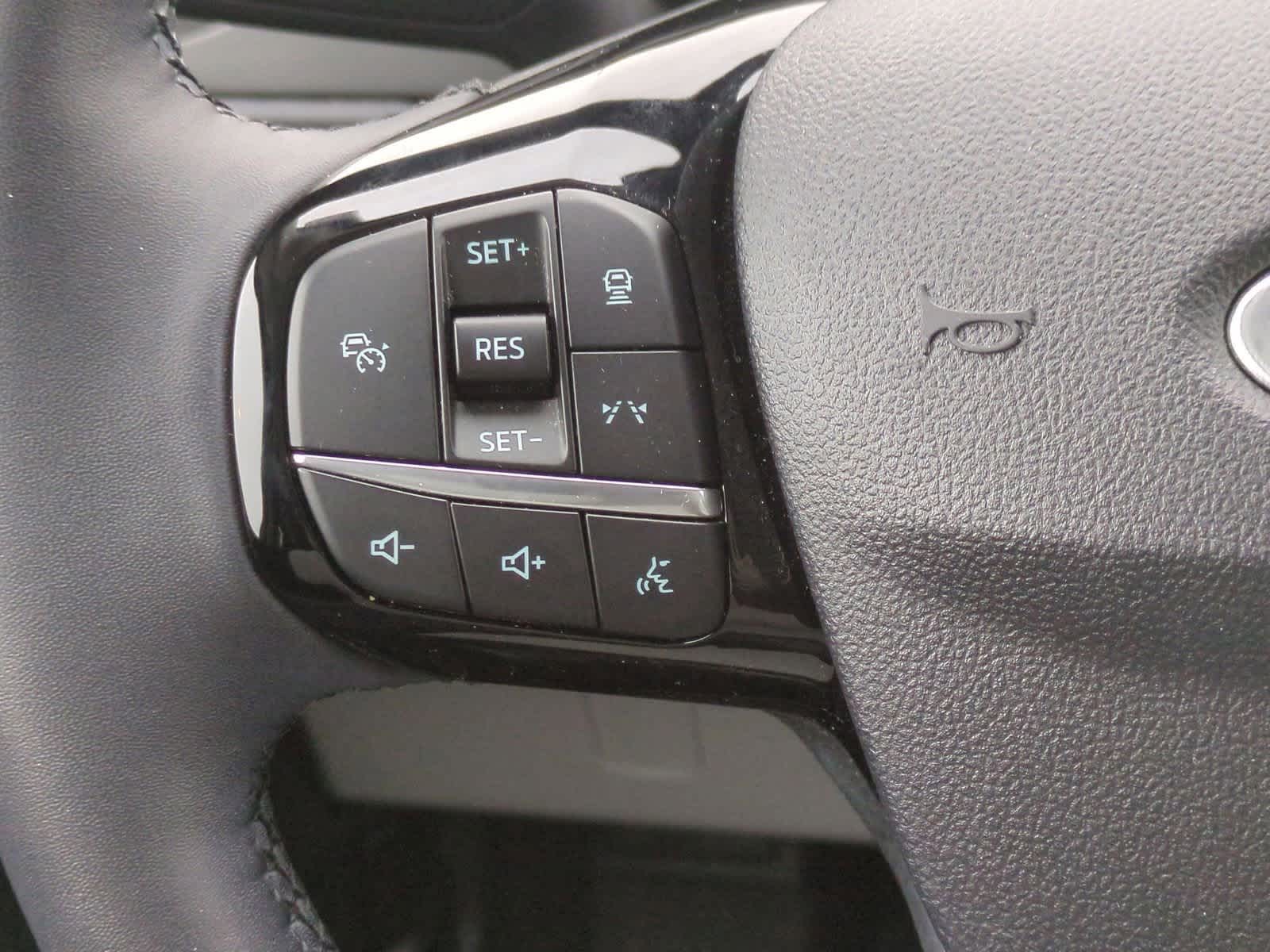 Thumbnail: 2023 Ford Escape - 23