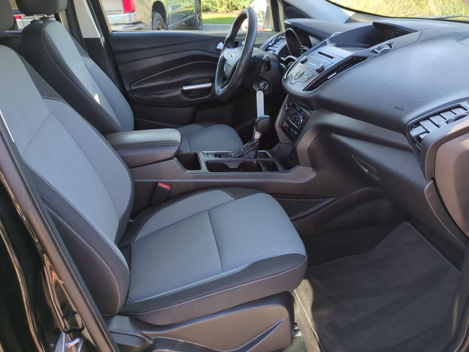 Thumbnail: 2017 Ford Escape - 21