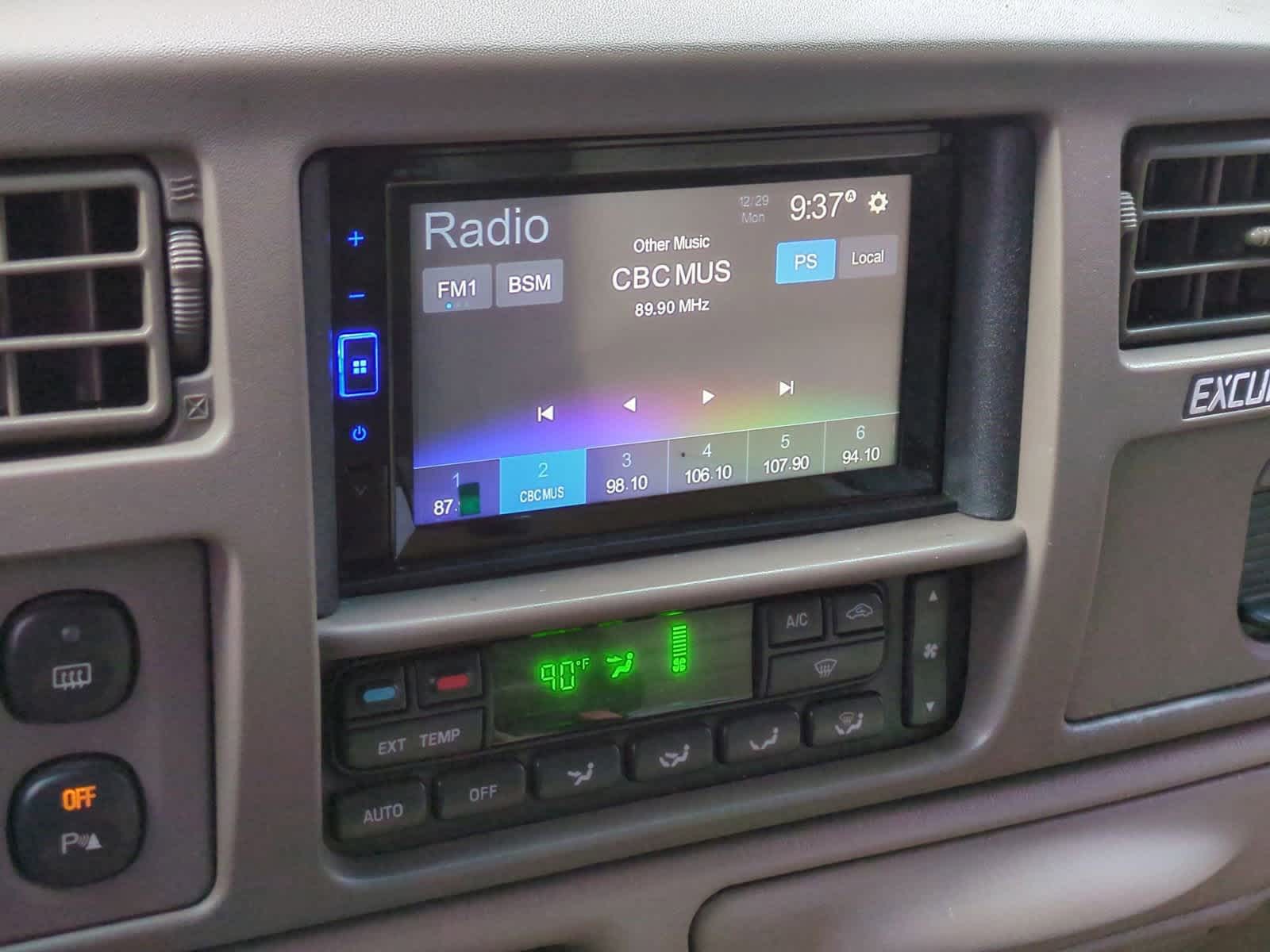 Thumbnail: 2004 Ford Excursion - 27