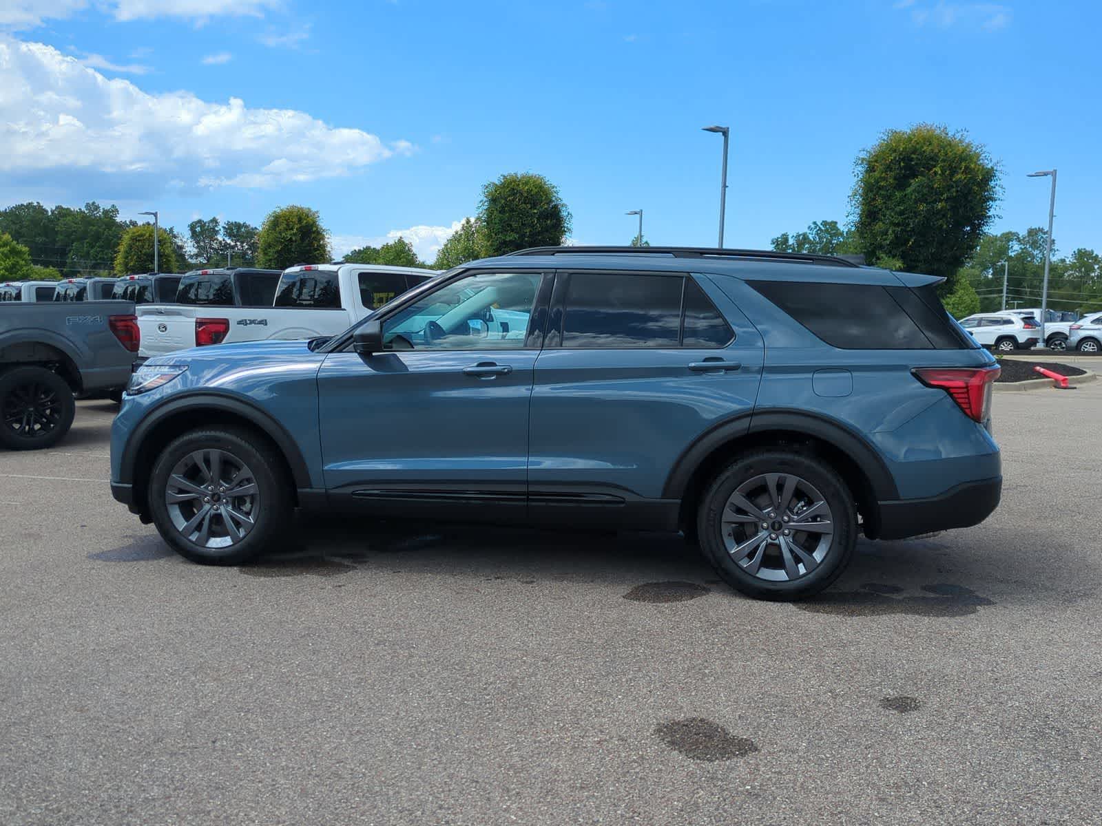 Thumbnail: 2026 Ford Explorer - 5