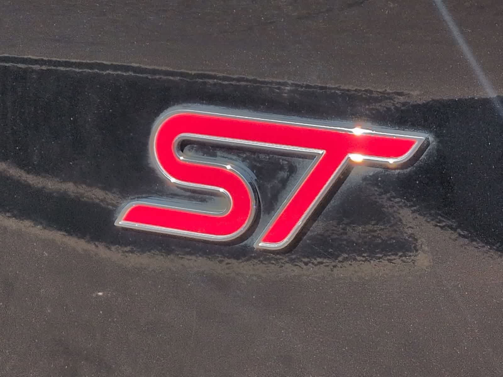 Thumbnail: 2018 Ford Focus - 13