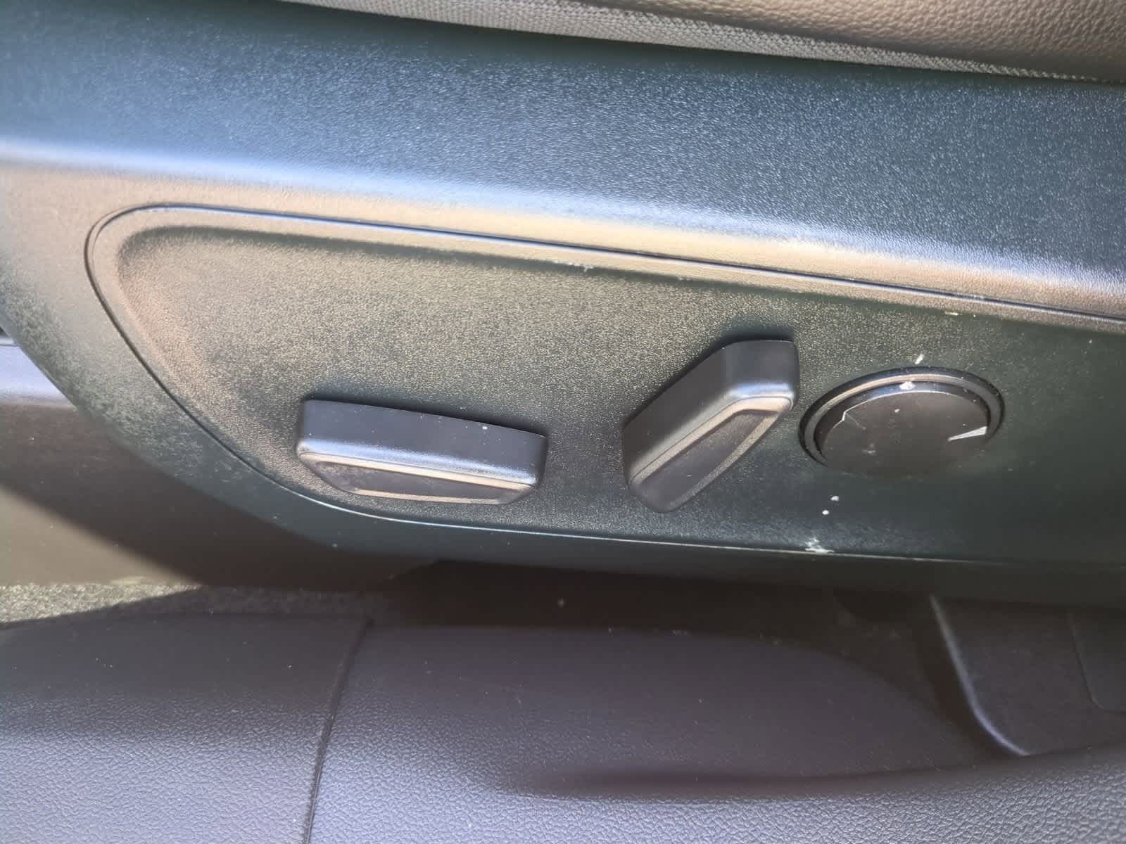 Thumbnail: 2022 Ford Escape - 17