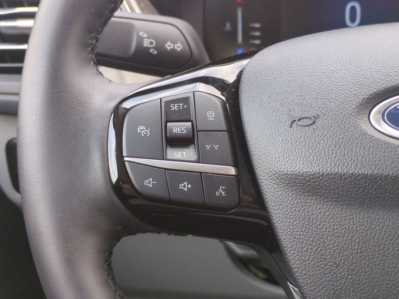 Thumbnail: 2024 Ford Escape - 23