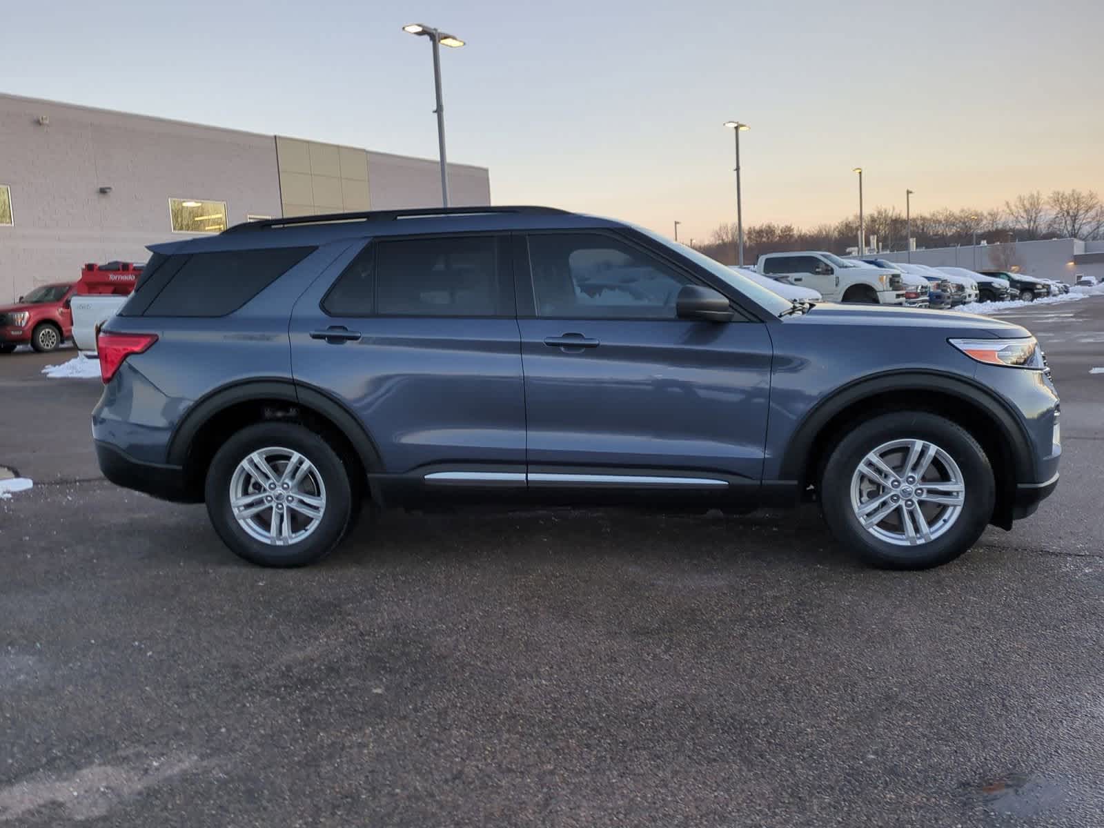 Thumbnail: 2021 Ford Explorer - 9