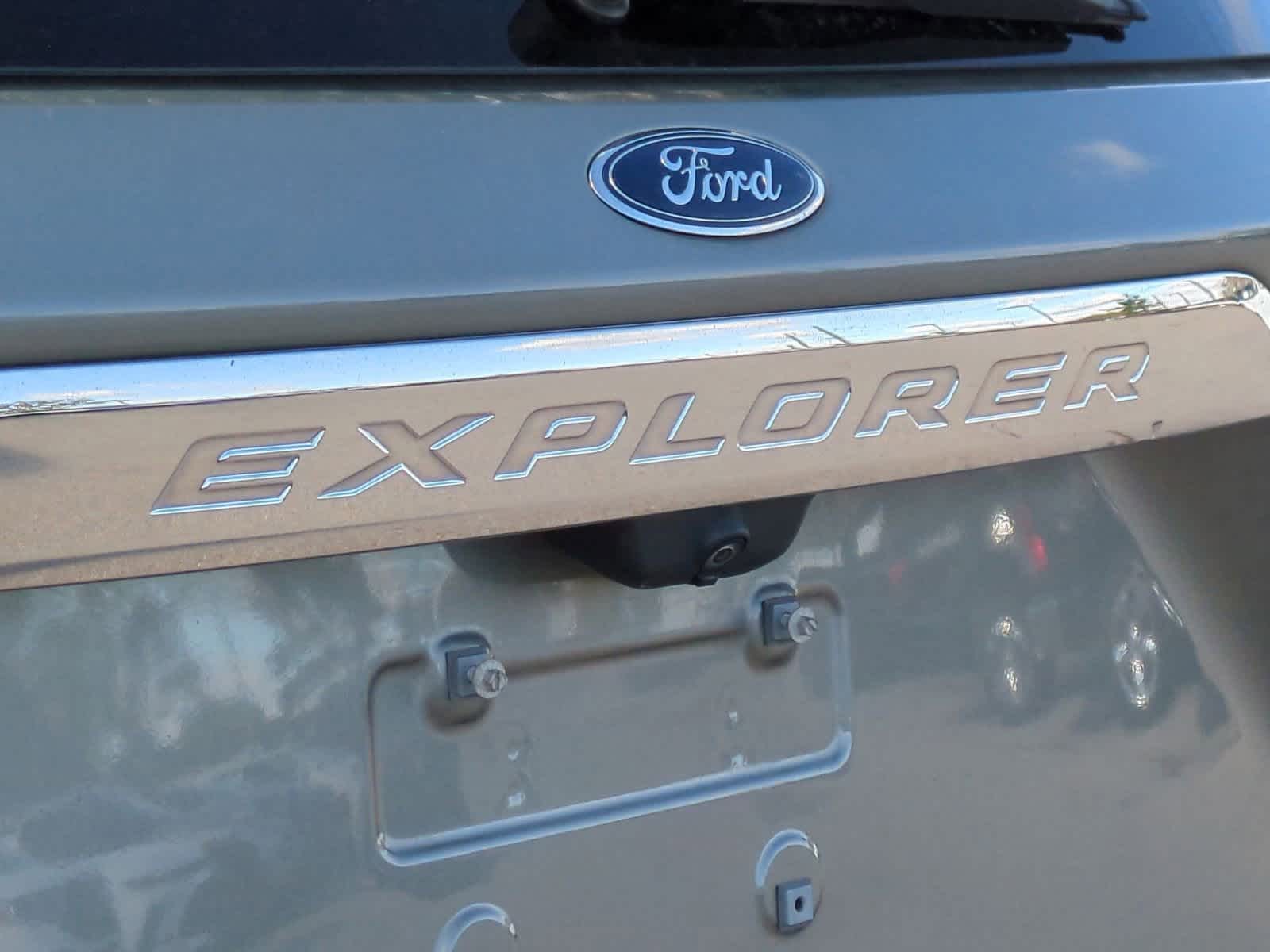Thumbnail: 2020 Ford Explorer - 13
