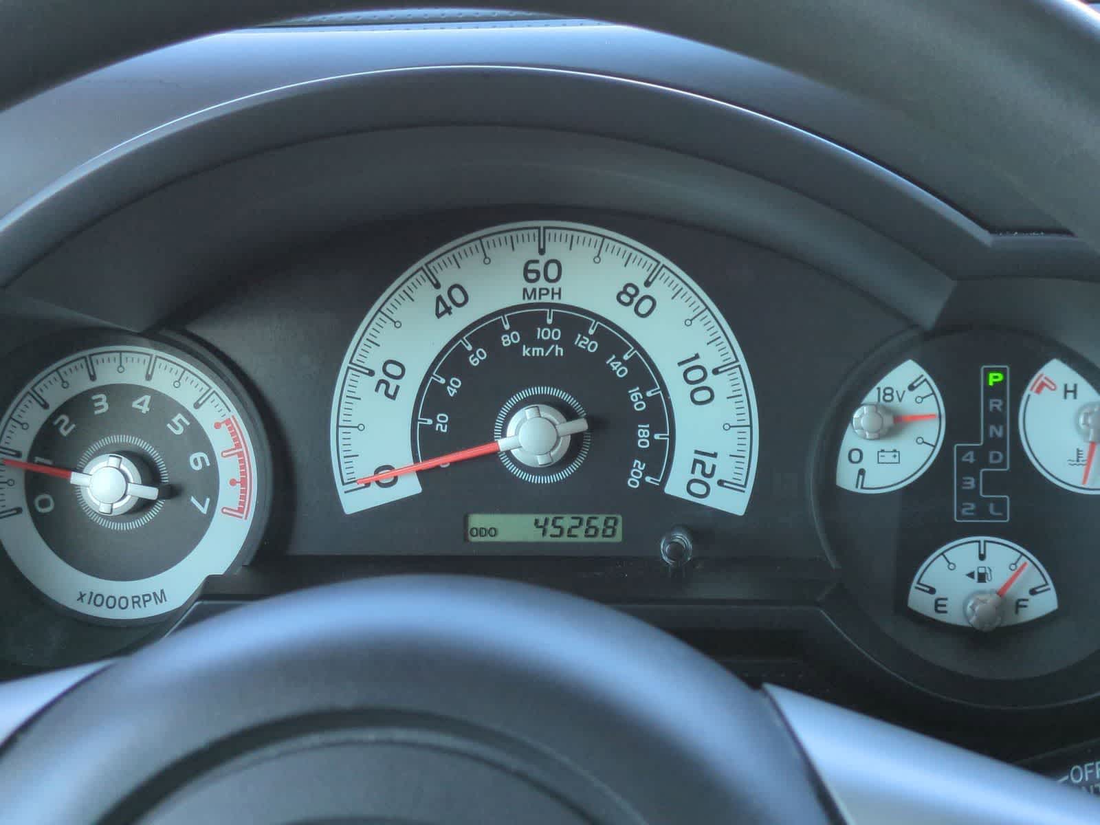 Thumbnail: 2010 Toyota FJ Cruiser - 33