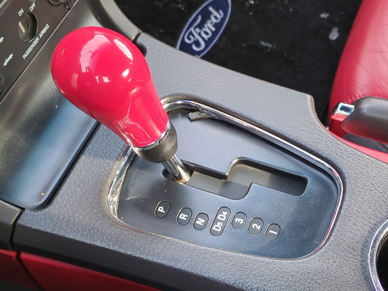 Thumbnail: 2002 Ford Thunderbird - 29