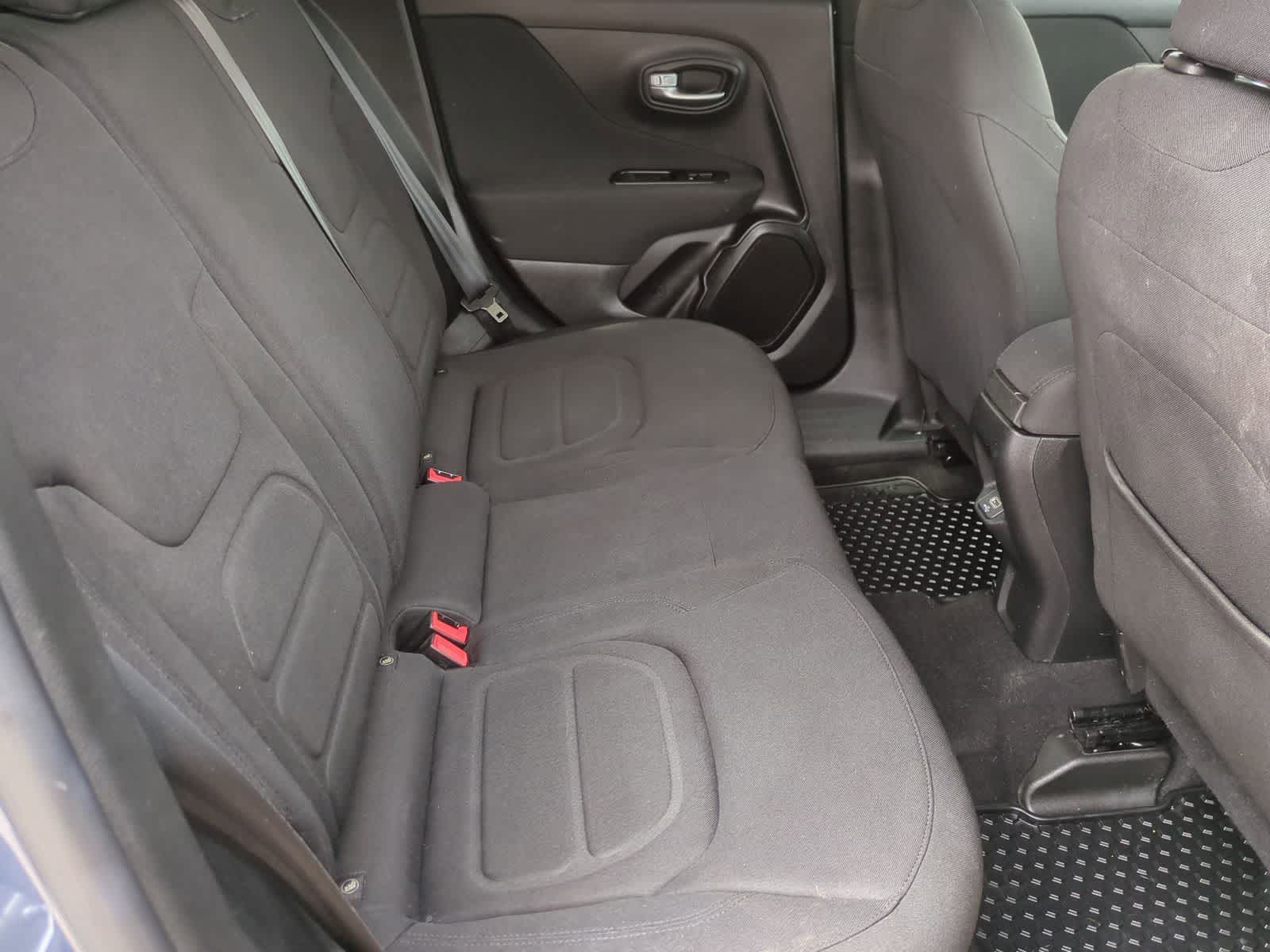 Thumbnail: 2020 Jeep Renegade - 20