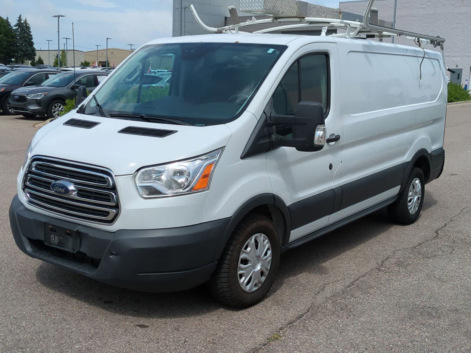 Thumbnail: 2018 Ford Transit Series - 4