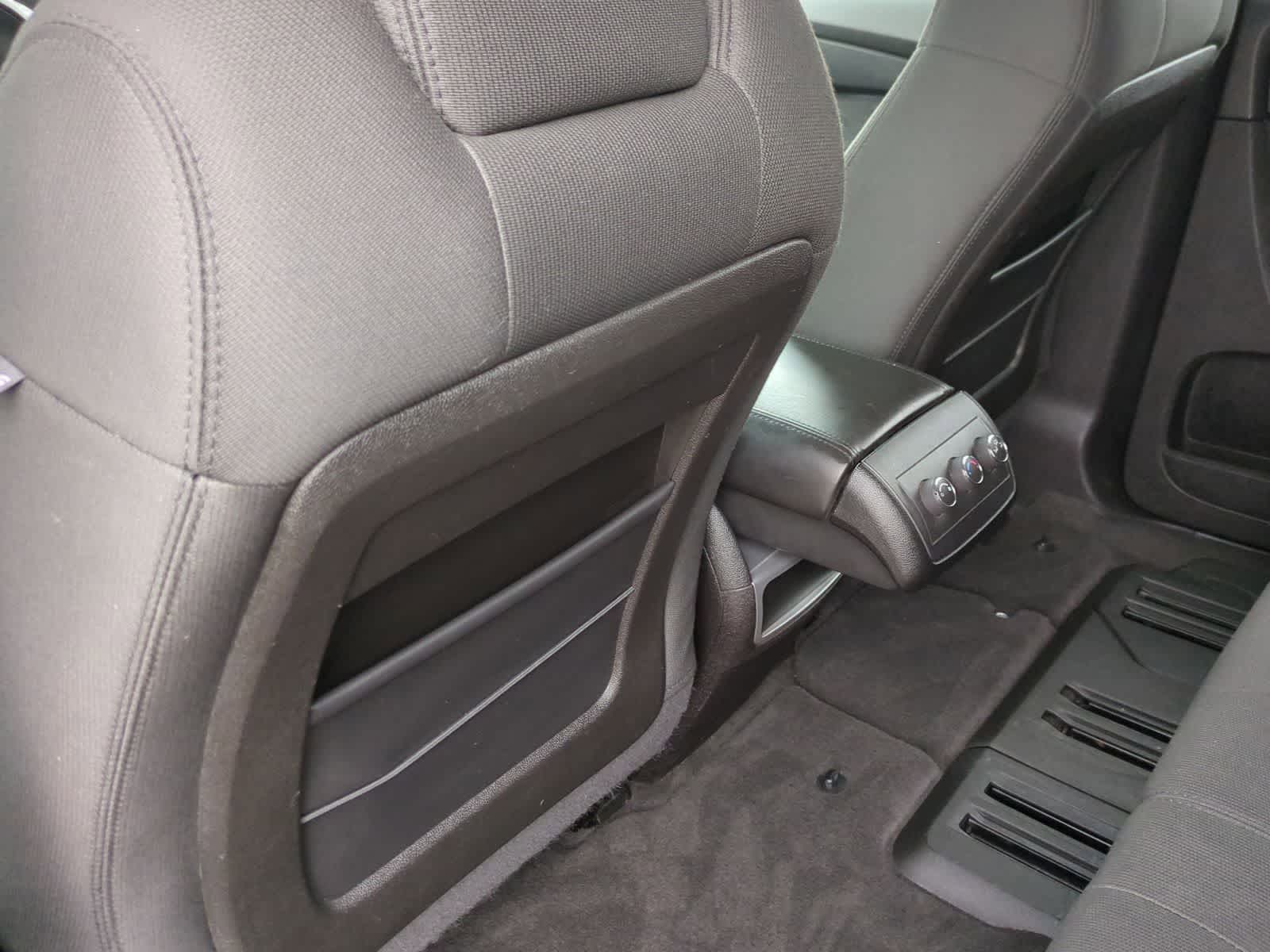 Thumbnail: 2009 GMC Acadia - 18