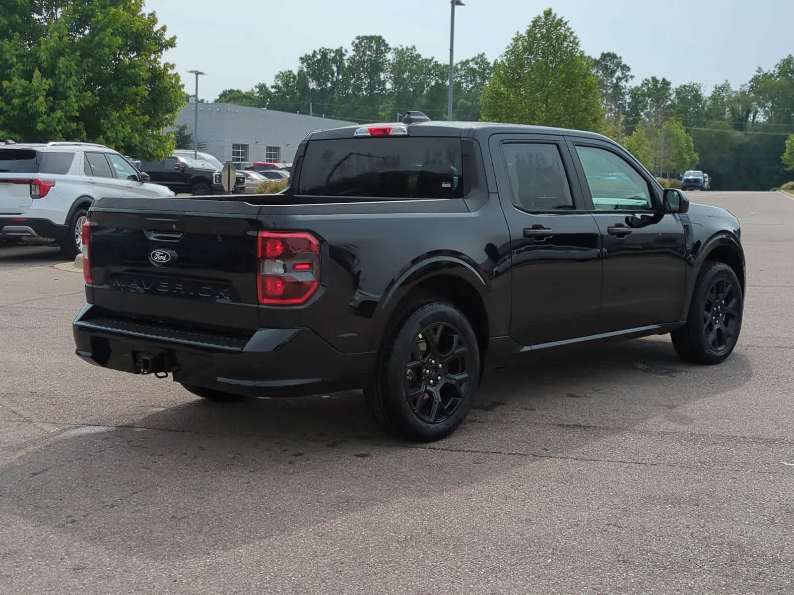 Thumbnail: 2025 Ford Maverick - 8