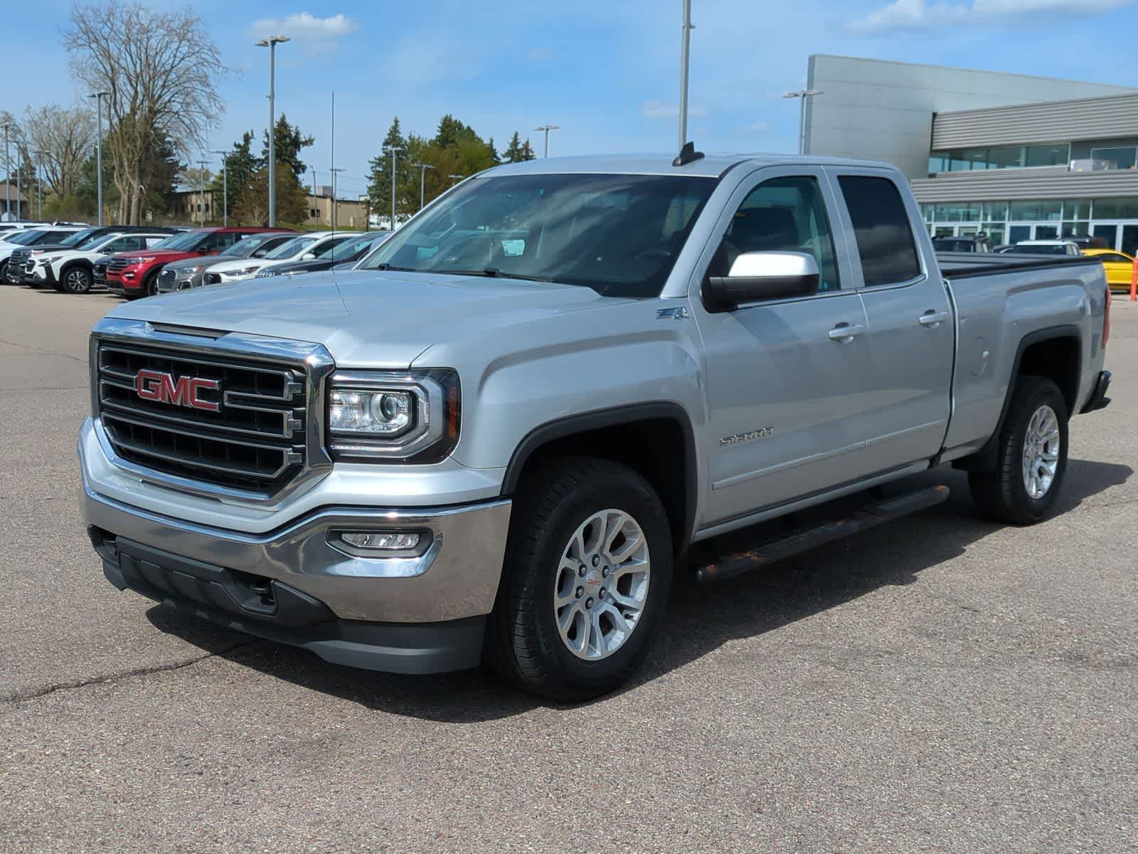 Thumbnail: 2017 GMC Sierra 1500 - 4
