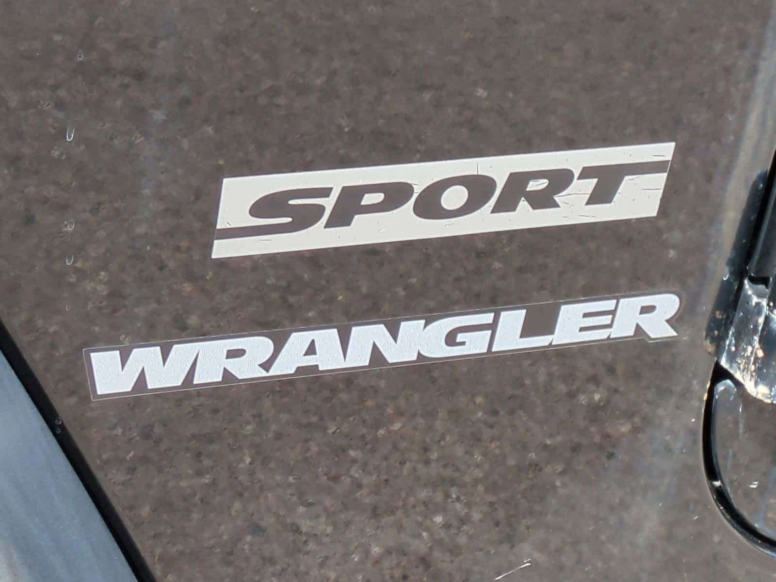 Thumbnail: 2010 Jeep Wrangler - 13