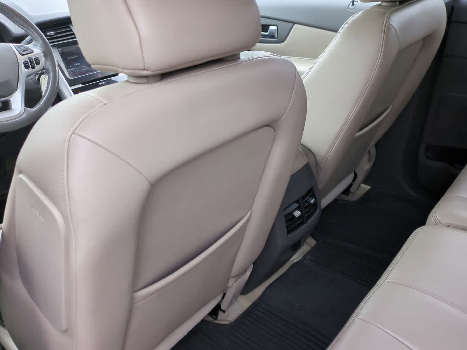 Thumbnail: 2011 Ford Edge - 18