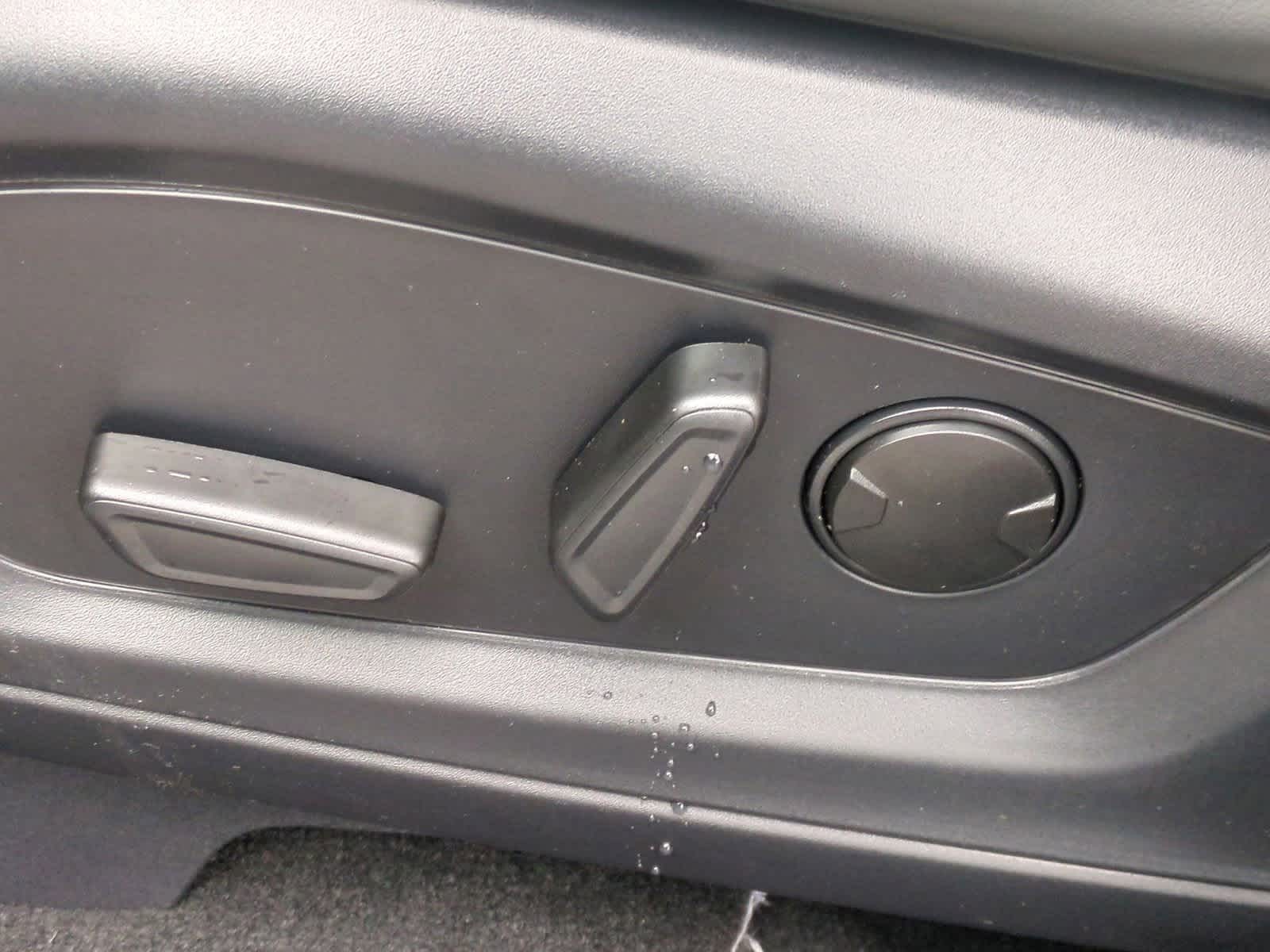 Thumbnail: 2026 Ford Explorer - 17