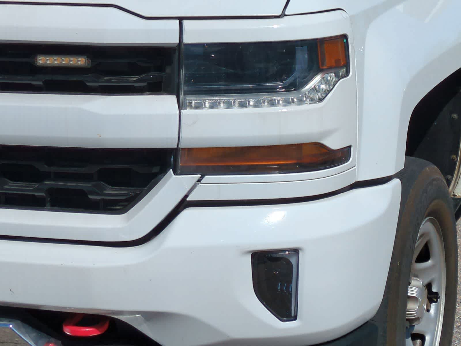 Thumbnail: 2018 Chevrolet Silverado 1500 - 11