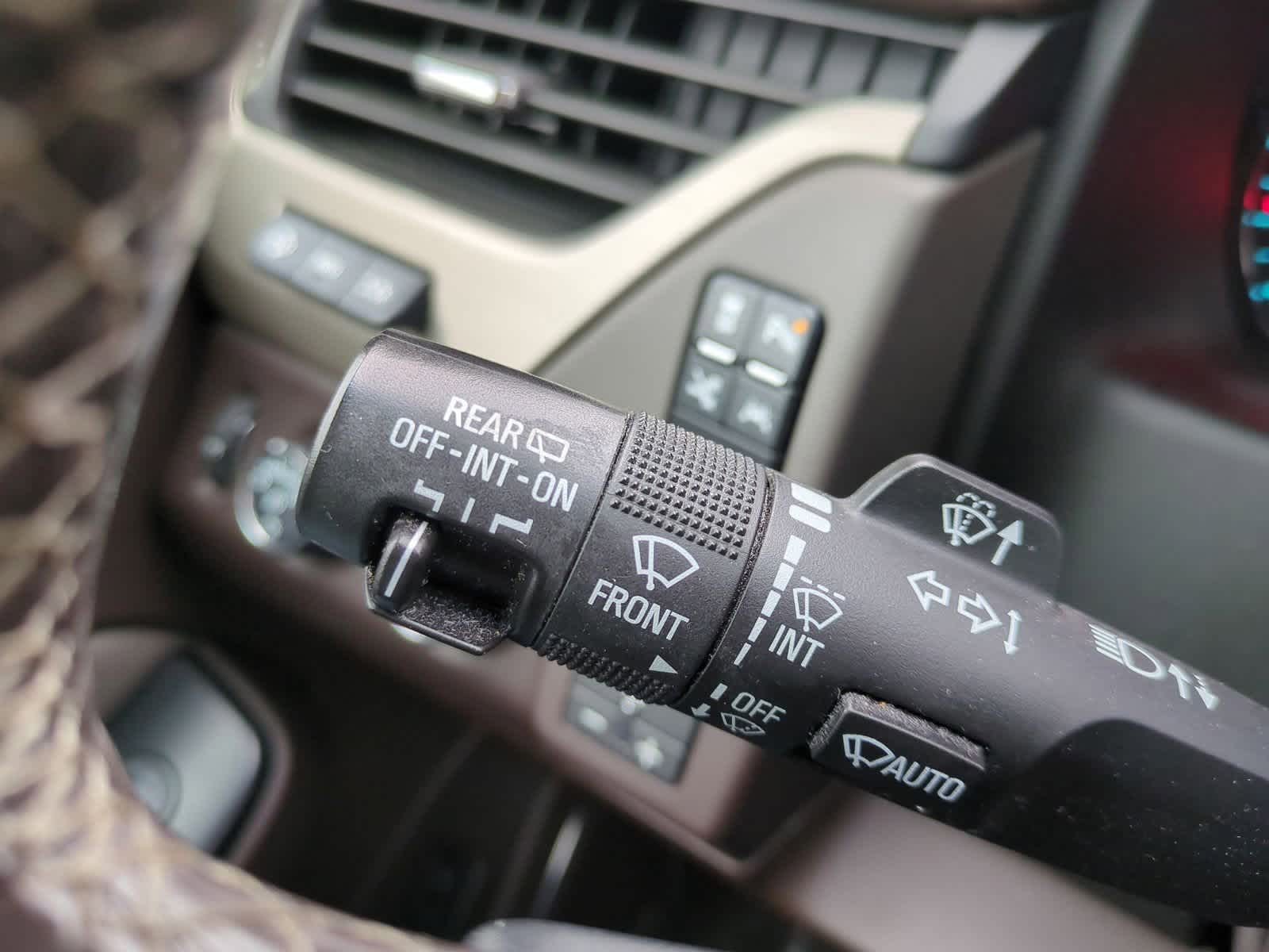 Thumbnail: 2018 GMC Yukon - 29