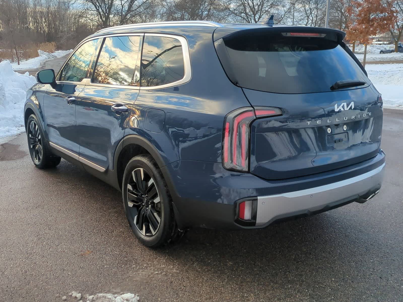 Thumbnail: 2023 Kia Telluride - 6