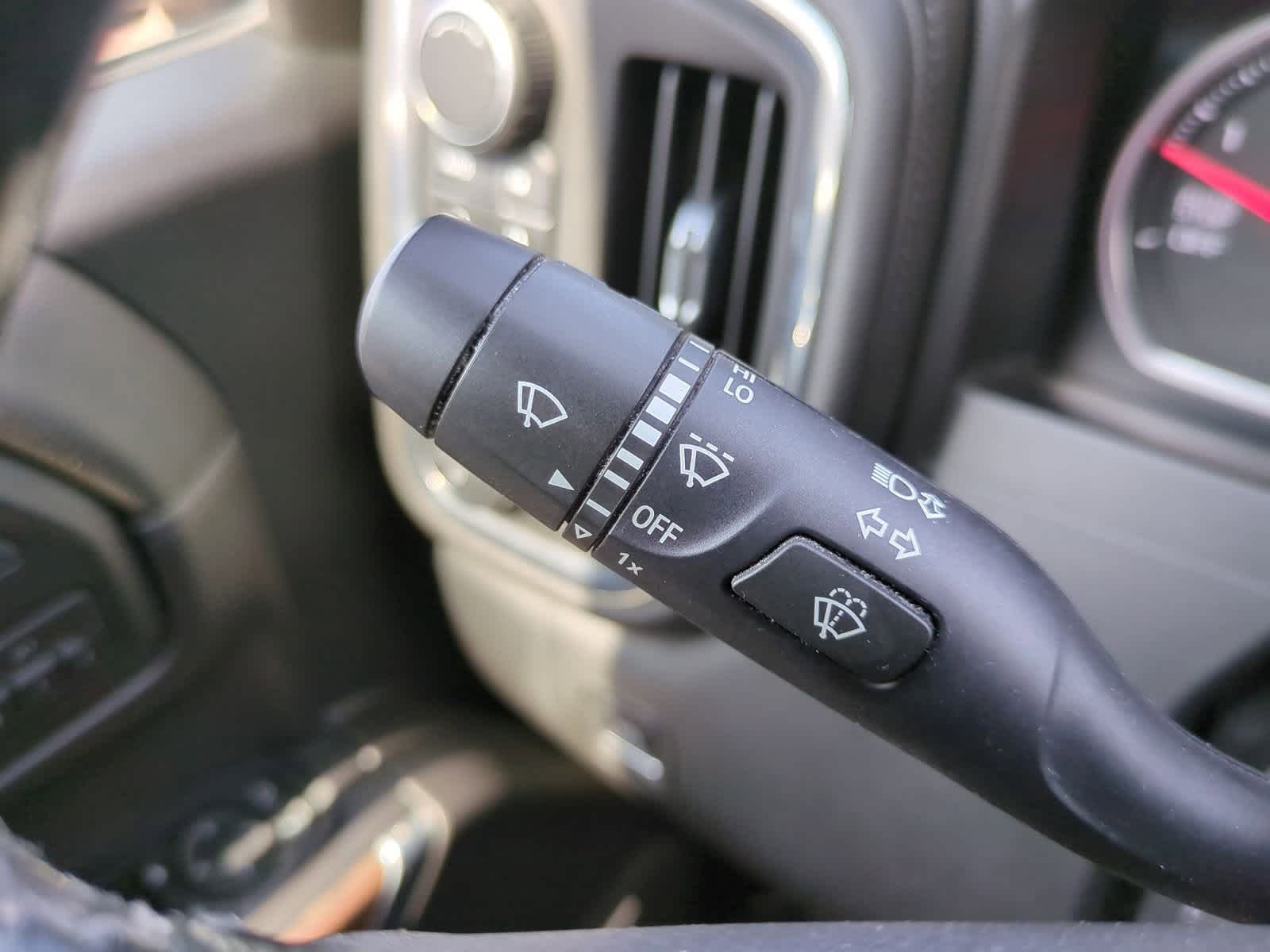 Thumbnail: 2019 Chevrolet Silverado 1500 - 27