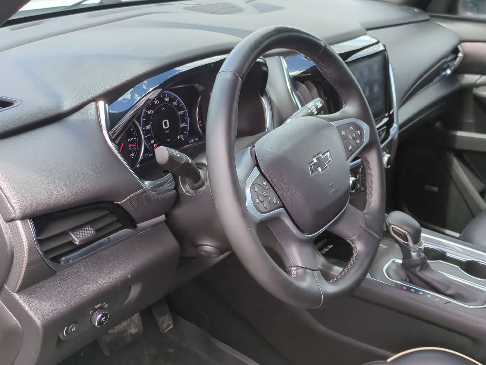 Thumbnail: 2023 Chevrolet Traverse - 10