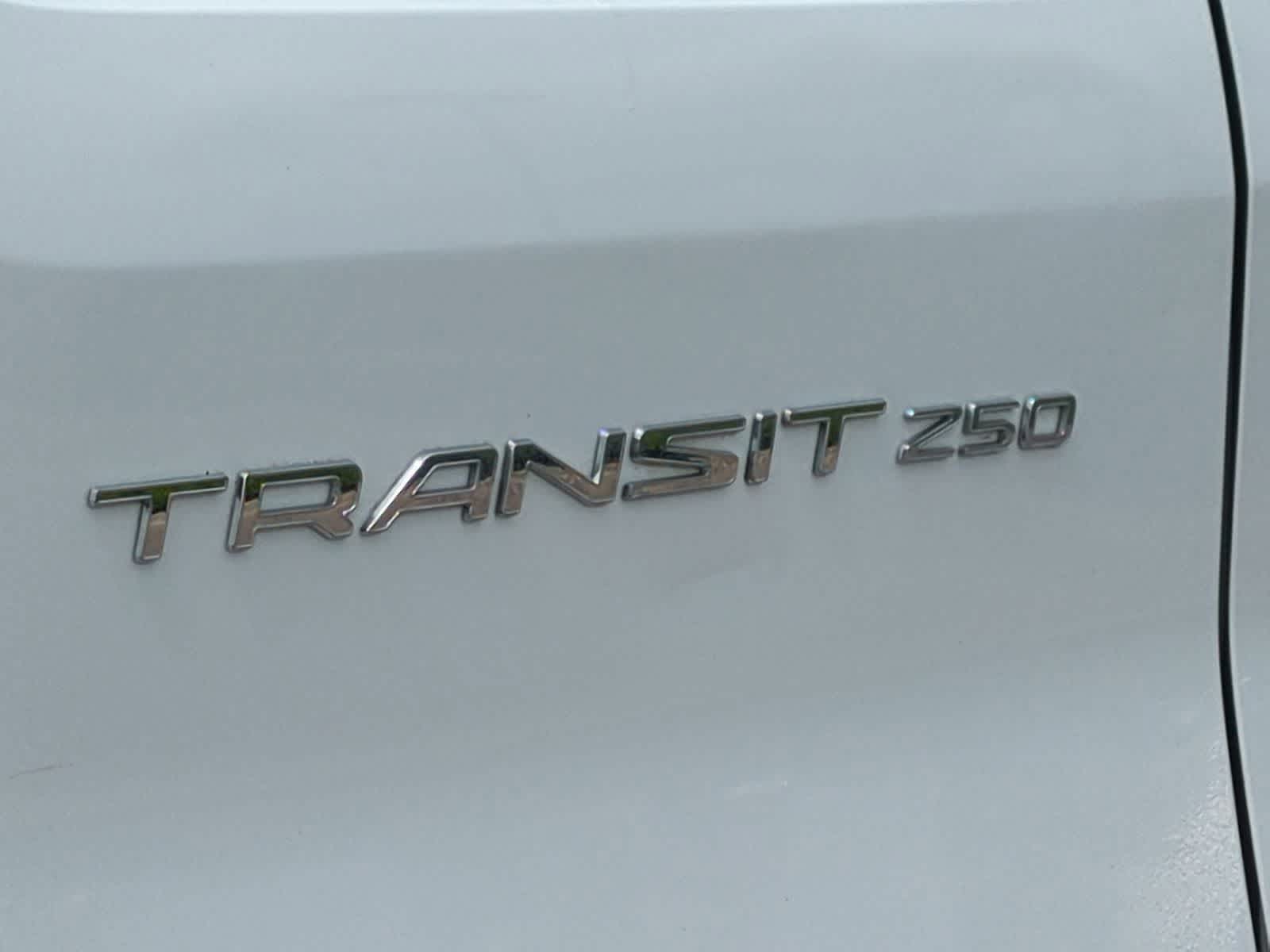 Thumbnail: 2015 Ford Transit Series - 13