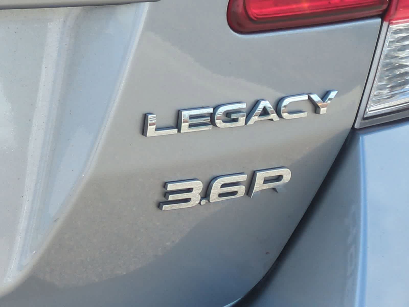 Thumbnail: 2010 Subaru Legacy - 13
