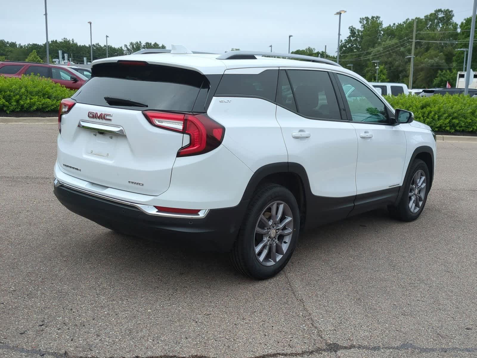 Thumbnail: 2023 GMC Terrain - 8