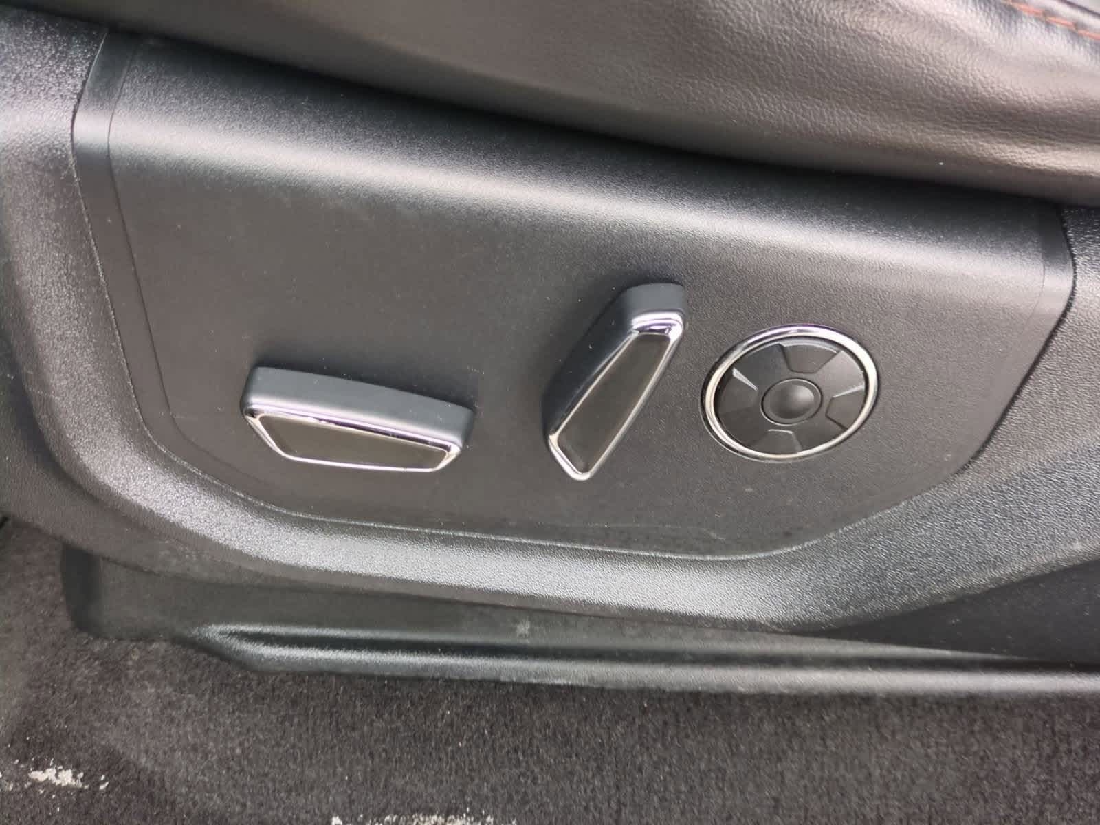 Thumbnail: 2018 Ford Econoline - 17