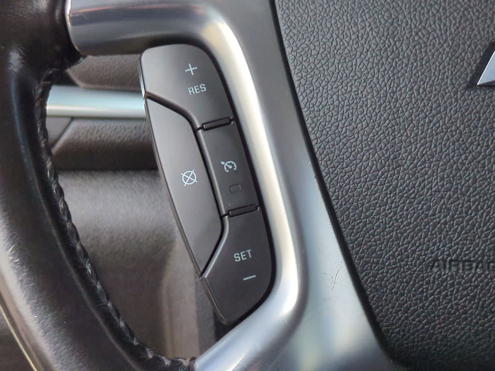 Thumbnail: 2015 Chevrolet Traverse - 24