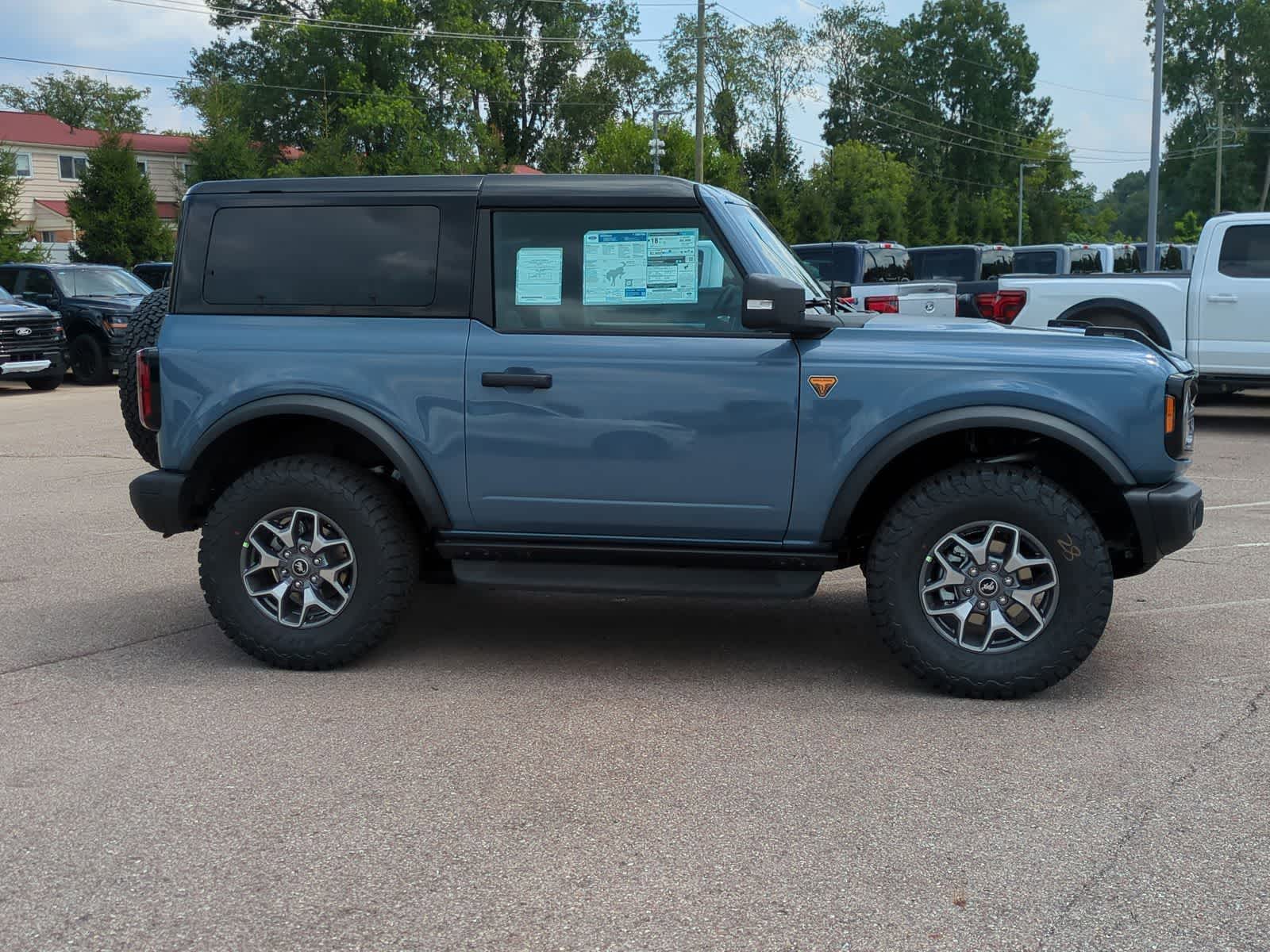 Thumbnail: 2025 Ford Bronco - 9
